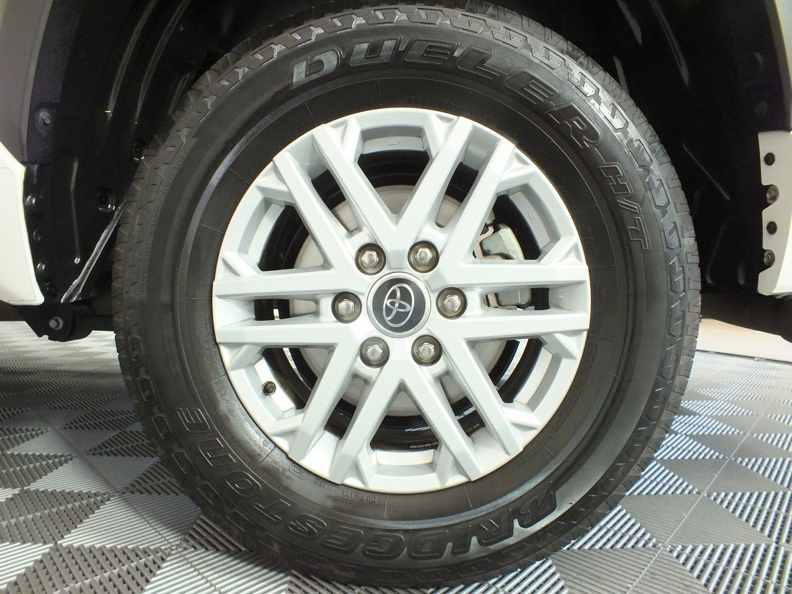 2024 Toyota Tundra SR5 4WD *1-OWNER*