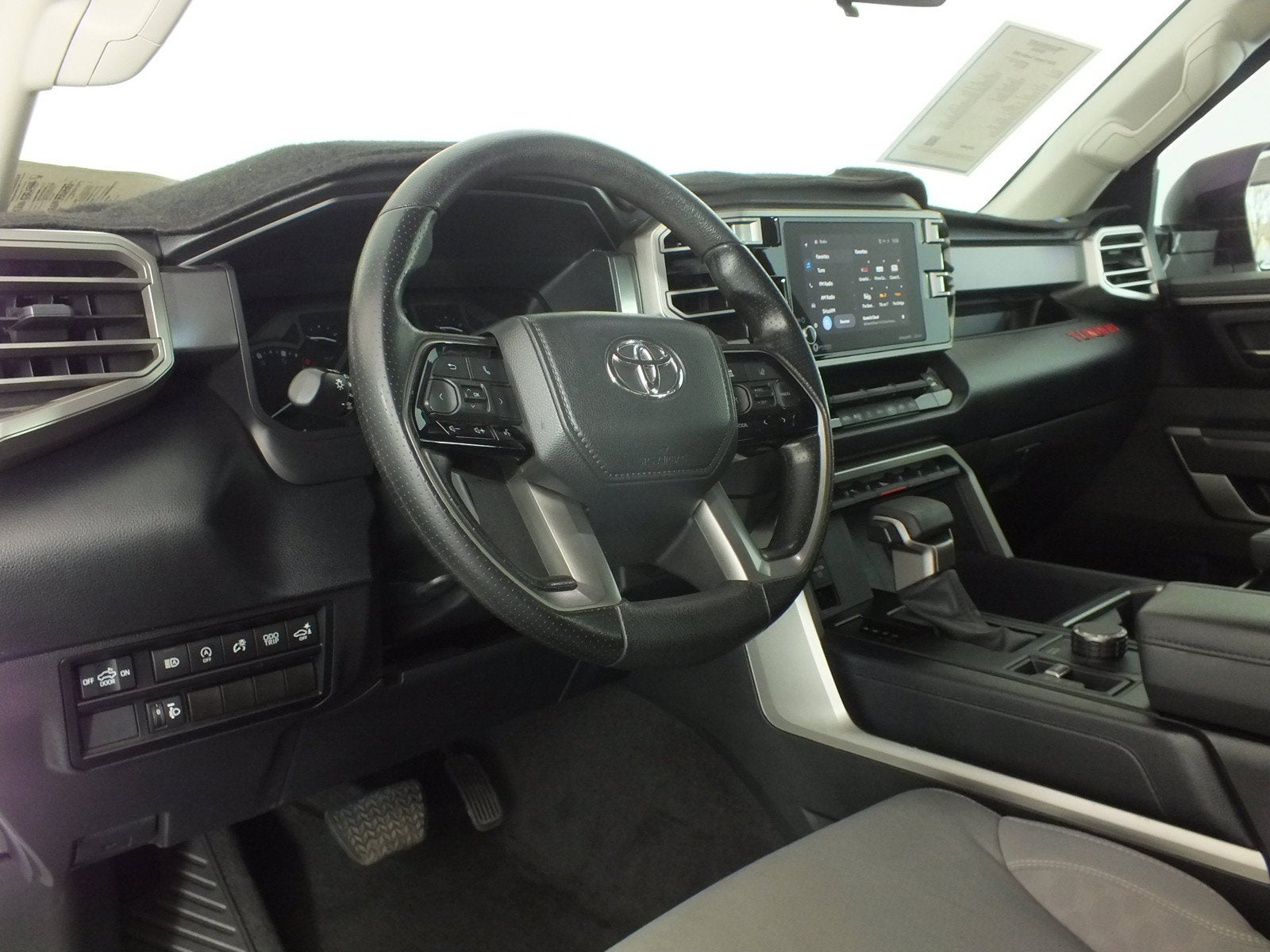 2024 Toyota Tundra SR5 4WD *1-OWNER*
