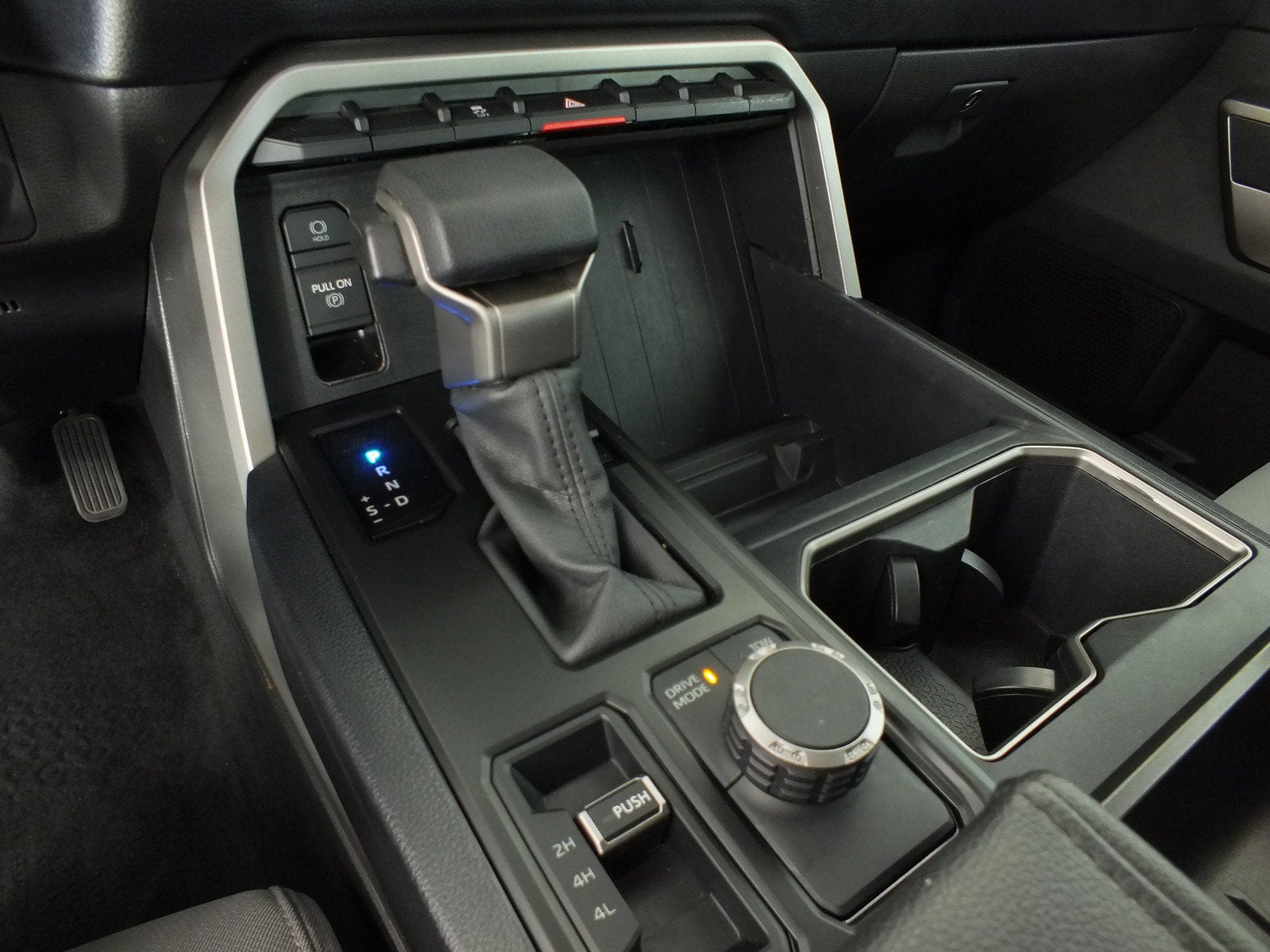 2024 Toyota Tundra SR5 4WD *1-OWNER*