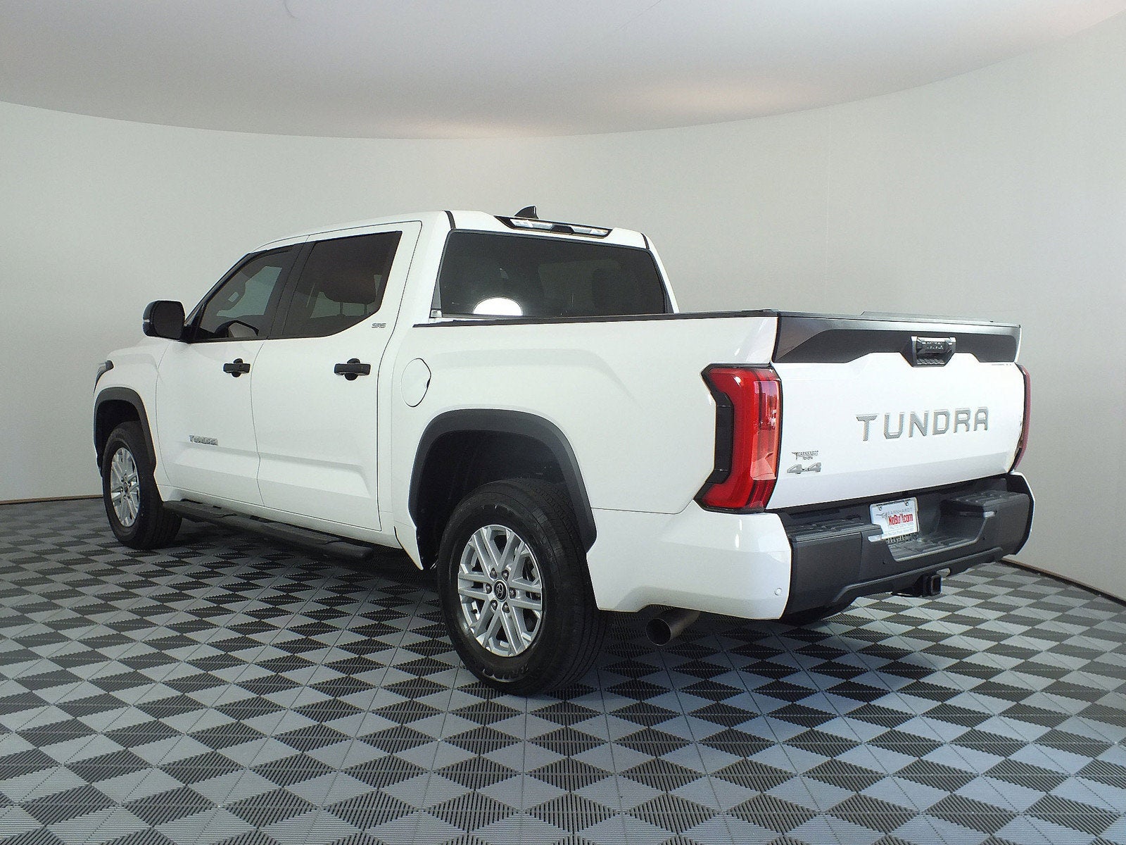 2024 Toyota Tundra SR5 4WD *1-OWNER*