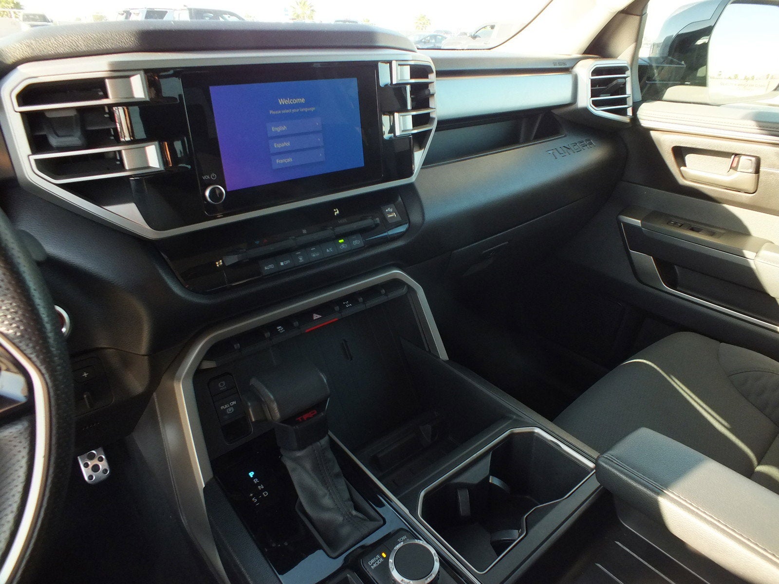 2024 Toyota Tundra SR5 4WD *1-OWNER, CLEAN CARFAX!*