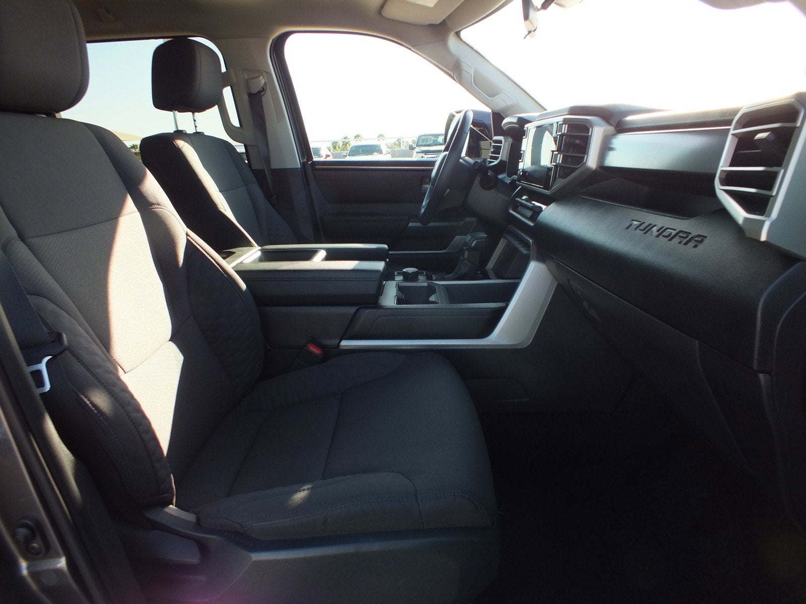 2024 Toyota Tundra SR5 4WD *1-OWNER, CLEAN CARFAX!*