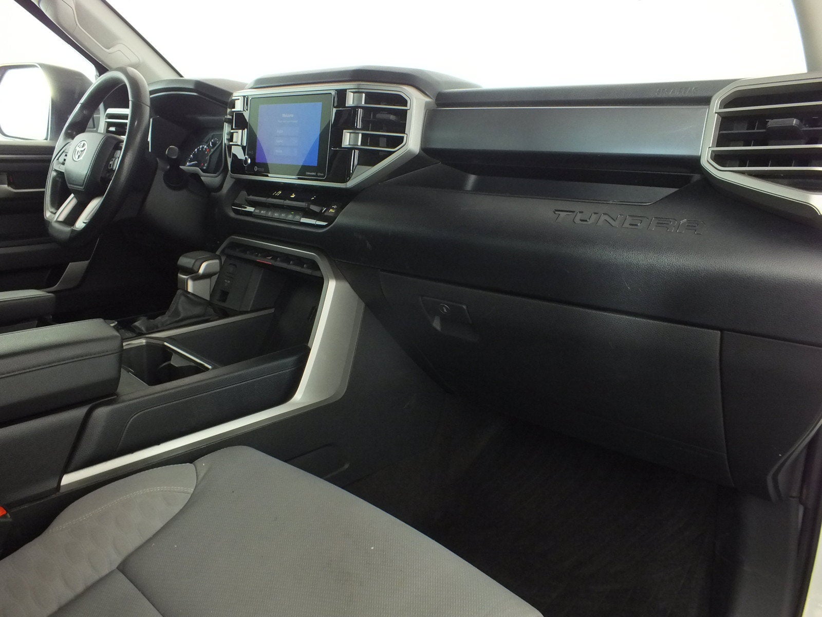 2022 Toyota Tundra SR5 4WD *CLEAN CARFAX!*