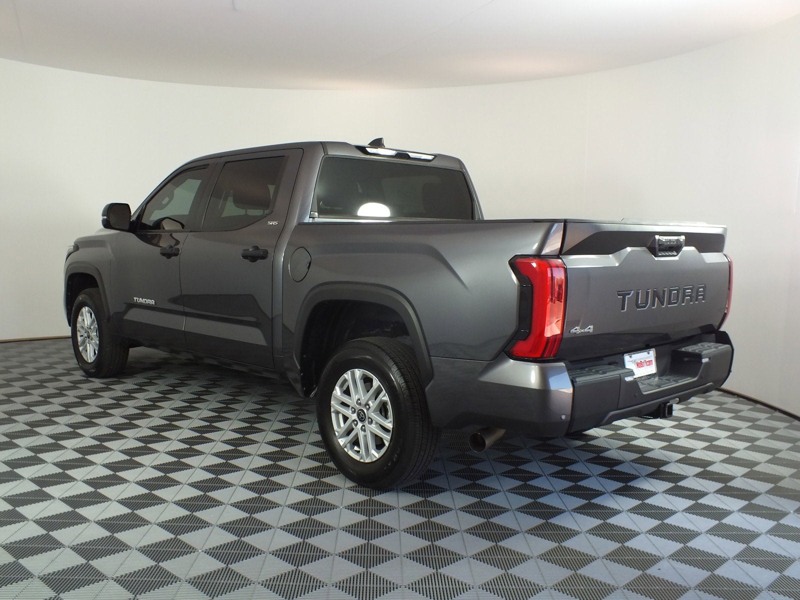 2024 Toyota Tundra SR5 4WD *1-OWNER*