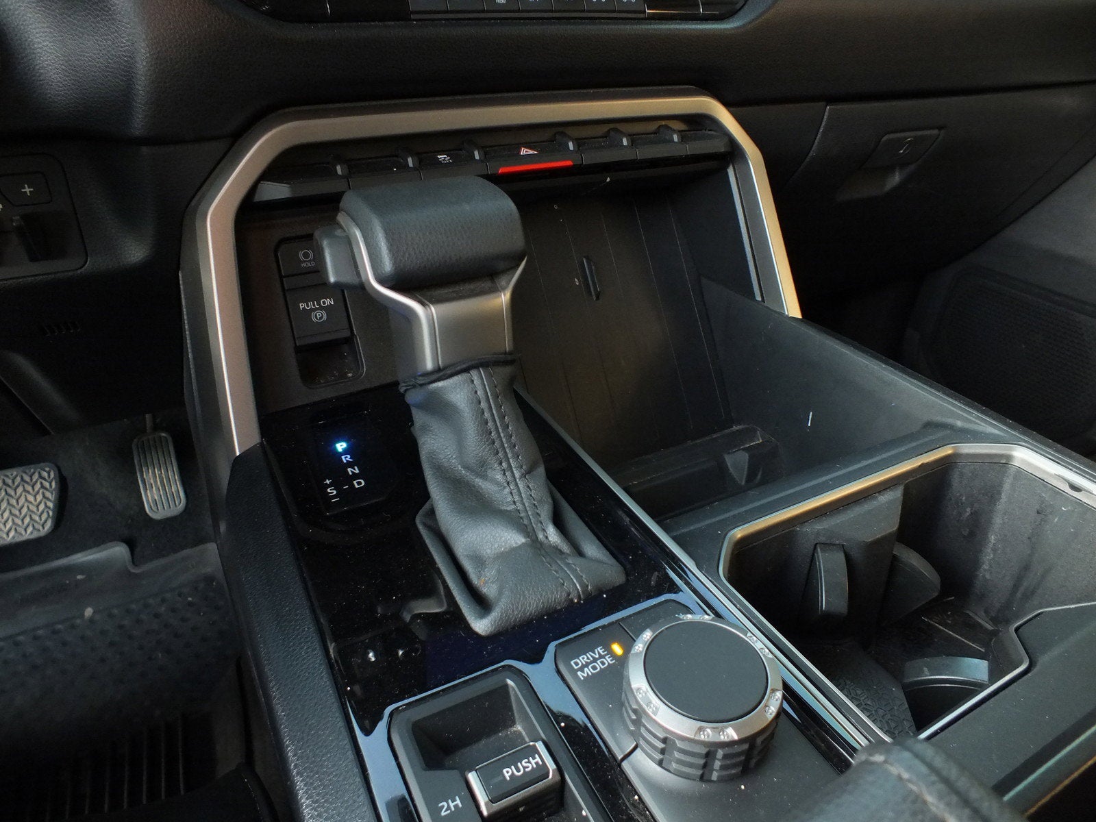 2024 Toyota Tundra SR5 4WD *1-OWNER*