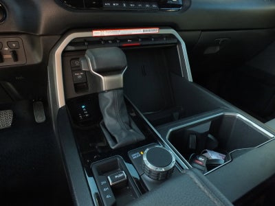 2025 Toyota Tundra SR5 4WD *1-OWNER*