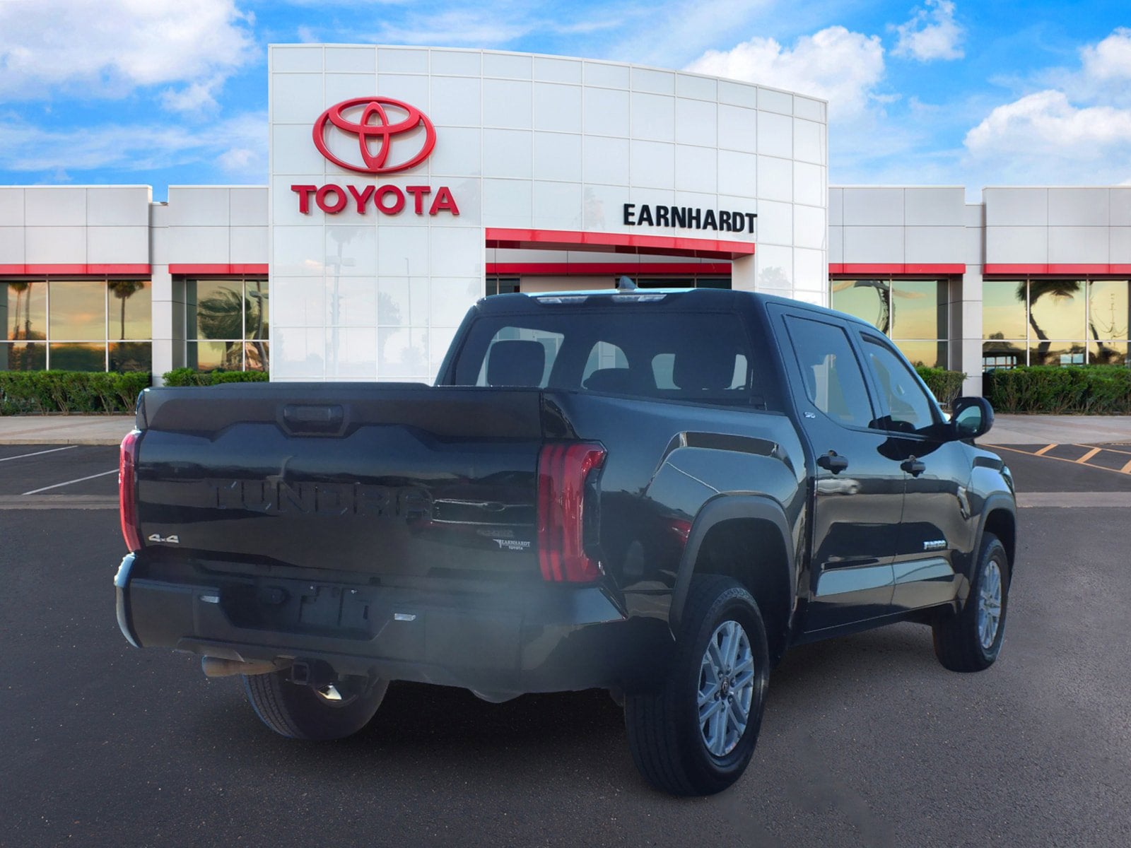 2025 Toyota Tundra SR5 4WD *1-OWNER*