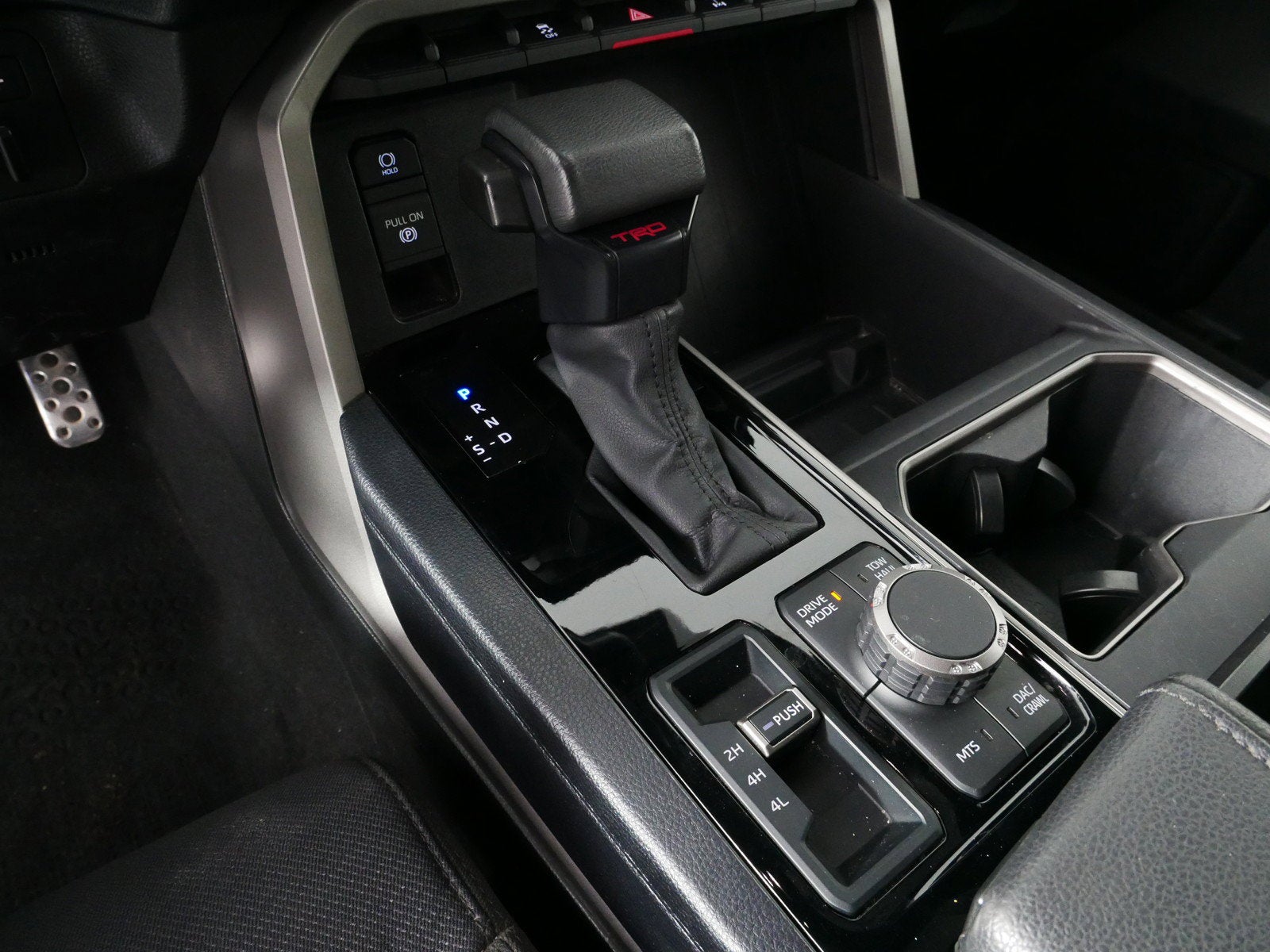 2025 Toyota Tundra SR5 4WD *1-OWNER*