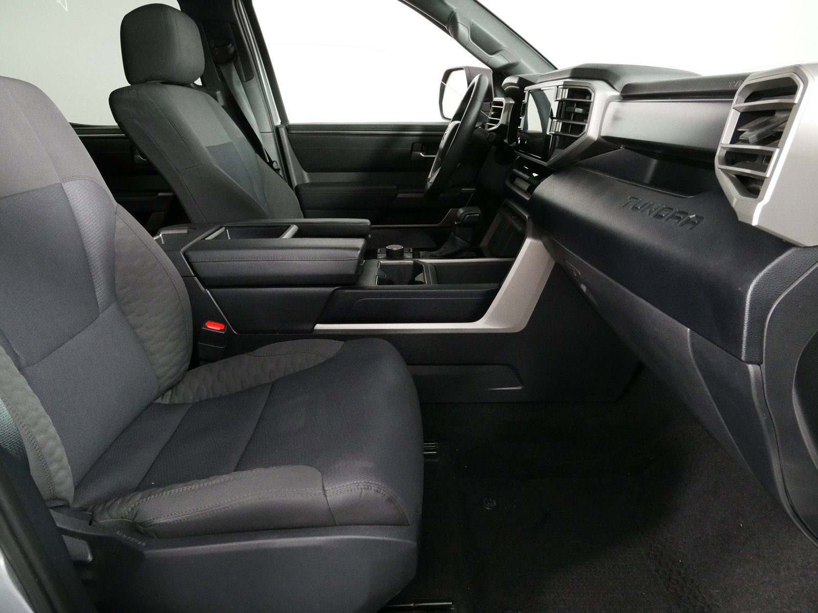 2025 Toyota Tundra SR5 4WD *1-OWNER*