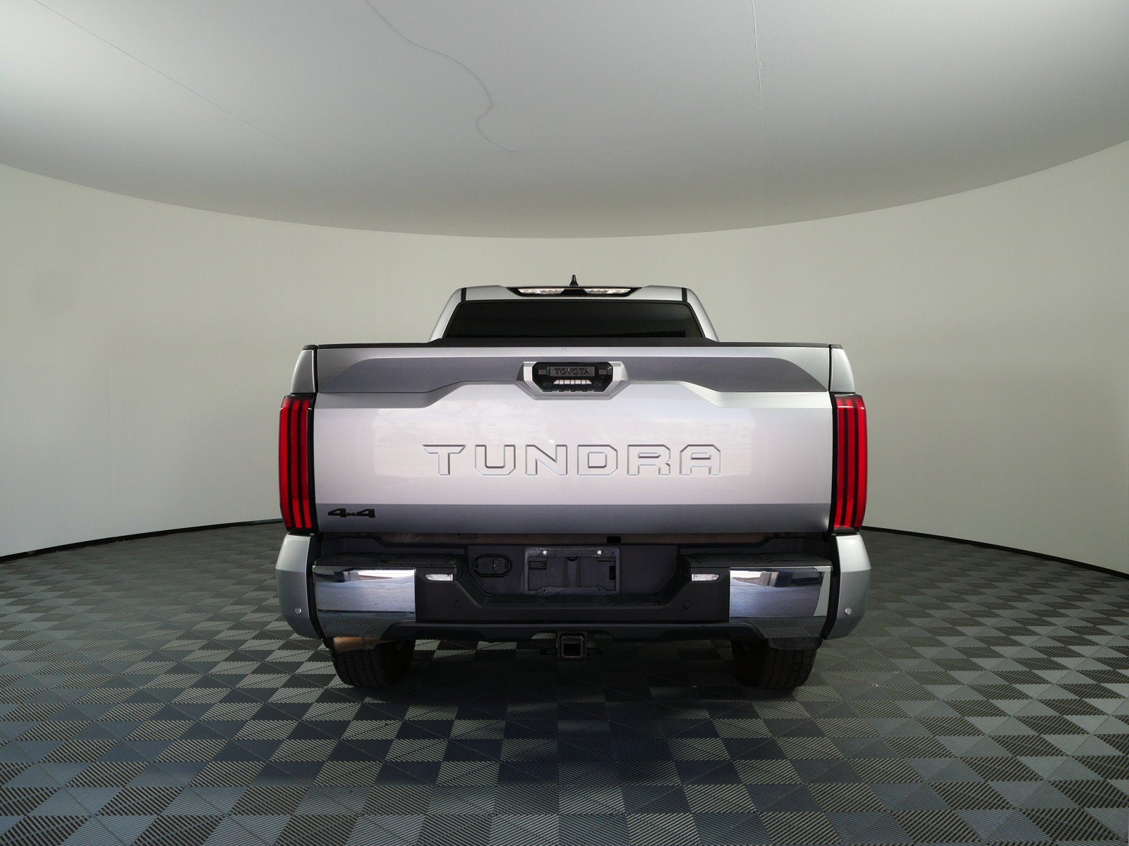 2025 Toyota Tundra SR5 4WD *1-OWNER*