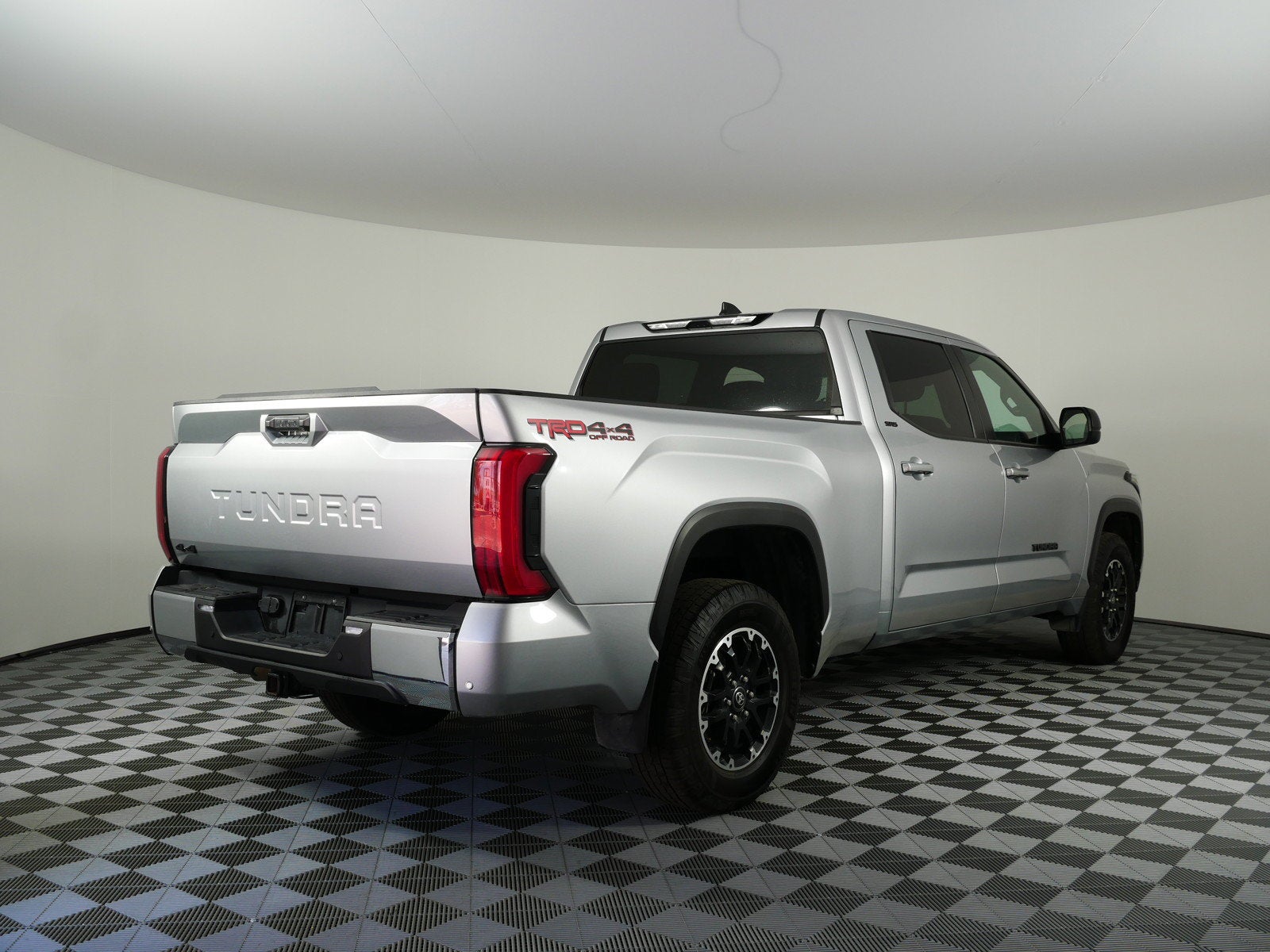 2025 Toyota Tundra SR5 4WD *1-OWNER*