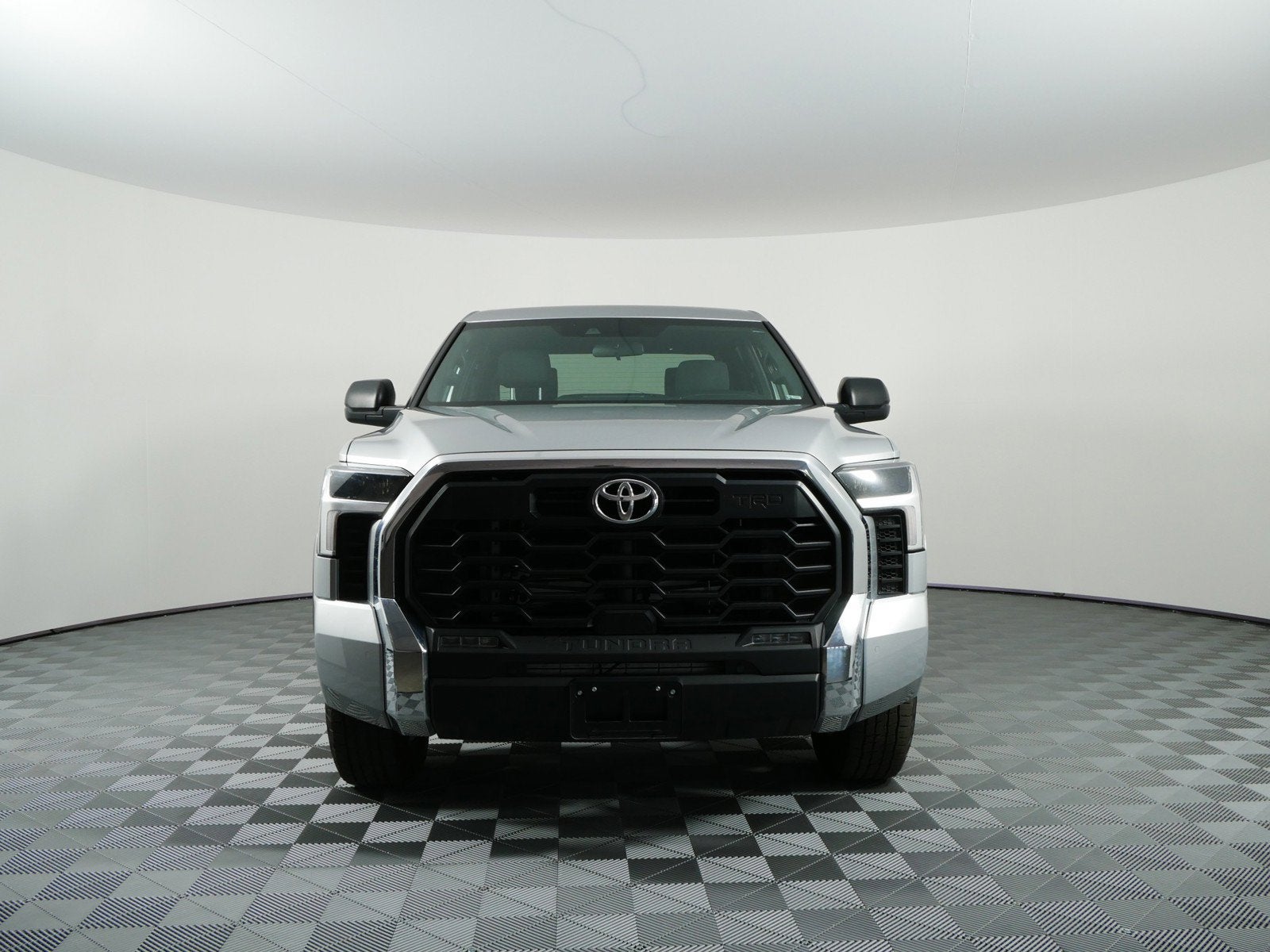 2025 Toyota Tundra SR5 4WD *1-OWNER*