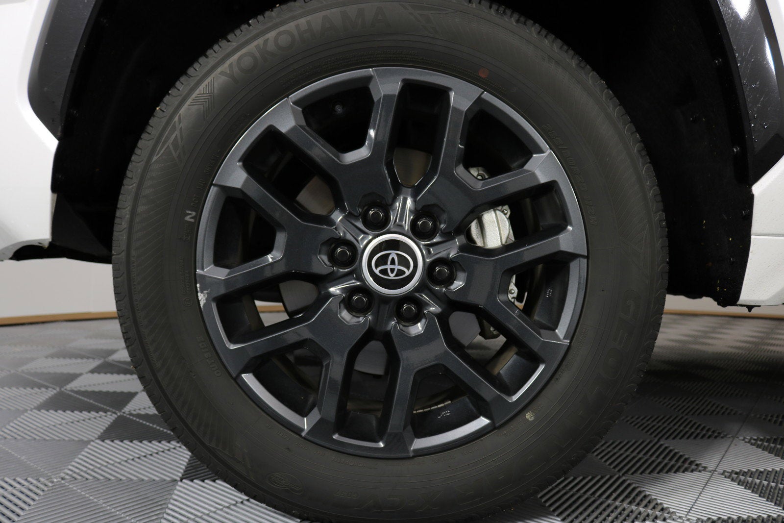 2024 Toyota Tundra Platinum Hybrid 4WD *1-OWNER*