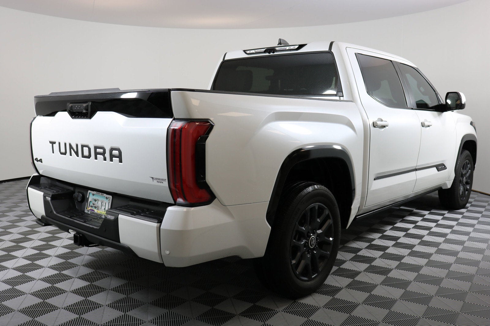 2024 Toyota Tundra Platinum Hybrid 4WD *1-OWNER*