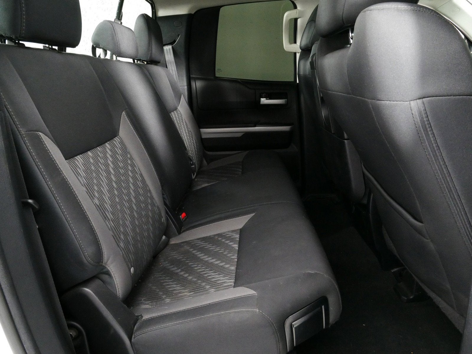 2021 Toyota Tundra SR5 *WELL MAINTAINED*