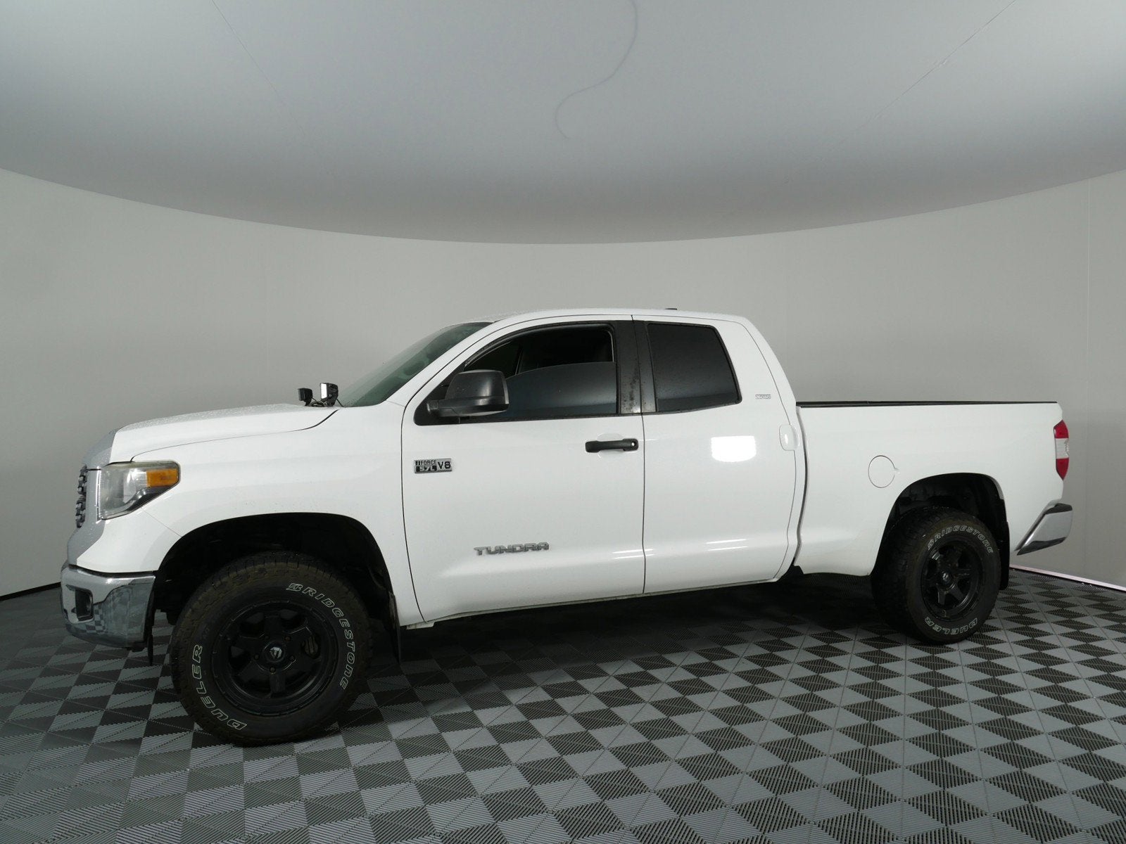 2021 Toyota Tundra SR5 *WELL MAINTAINED*