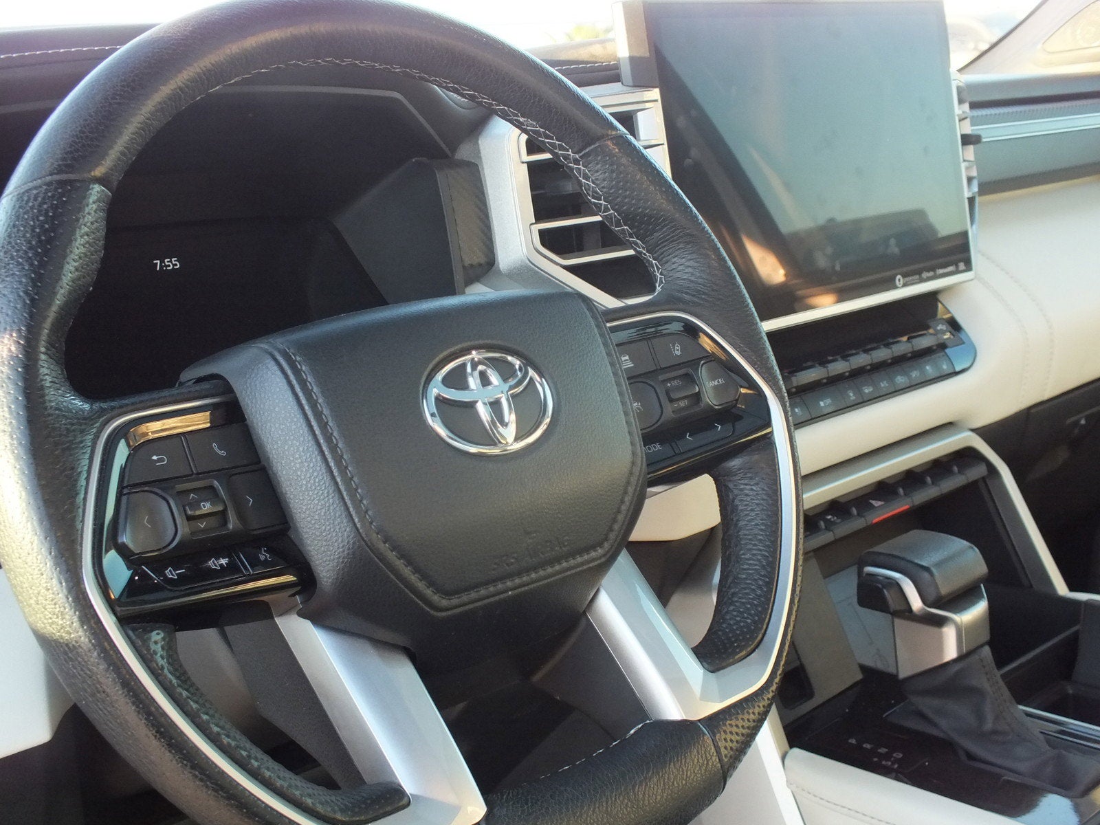 2023 Toyota Tundra Capstone Hybrid 4WD *1-OWNER! The Peak of Power and Prestige!*