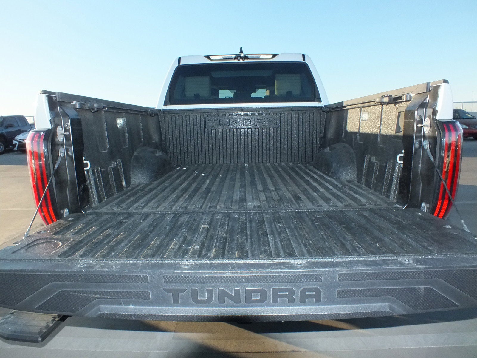 2023 Toyota Tundra Capstone Hybrid 4WD *1-OWNER! The Peak of Power and Prestige!*