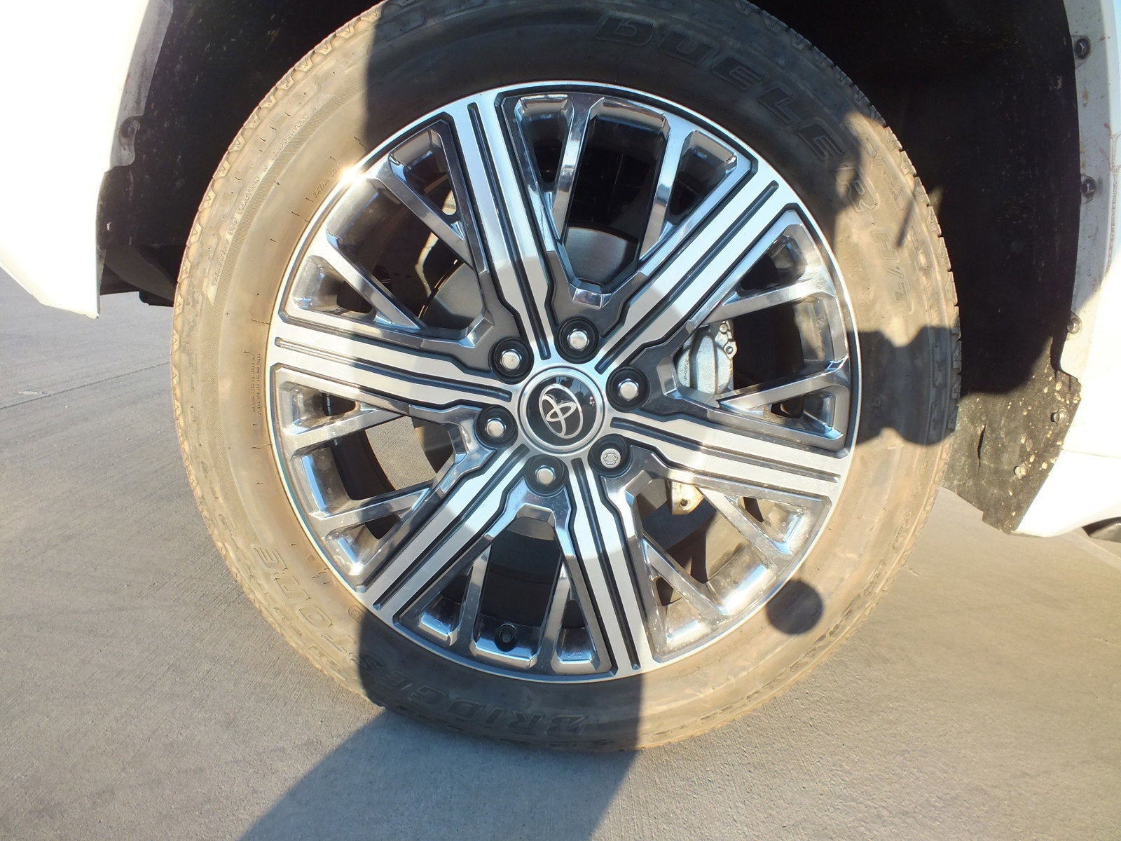 2023 Toyota Tundra Capstone Hybrid 4WD *1-OWNER! The Peak of Power and Prestige!*