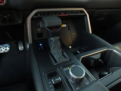 2024 Toyota Tundra Limited 4WD *1-OWNER! TRD OFF-ROAD PKG*