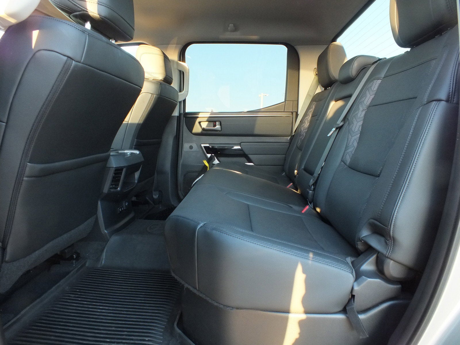 2024 Toyota Tundra Limited 4WD *1-OWNER! TRD OFF-ROAD PKG*