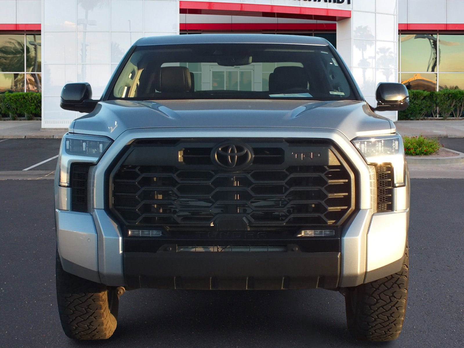 2024 Toyota Tundra Limited 4WD *1-OWNER! TRD OFF-ROAD PKG*