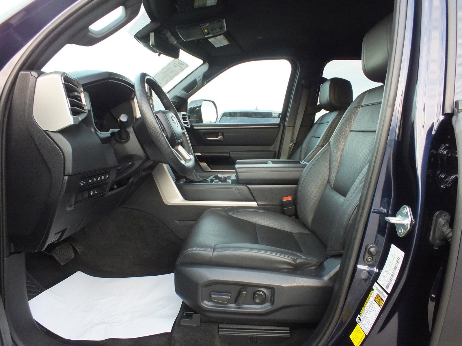 2025 Toyota Tundra Limited 4WD *1-OWNER*