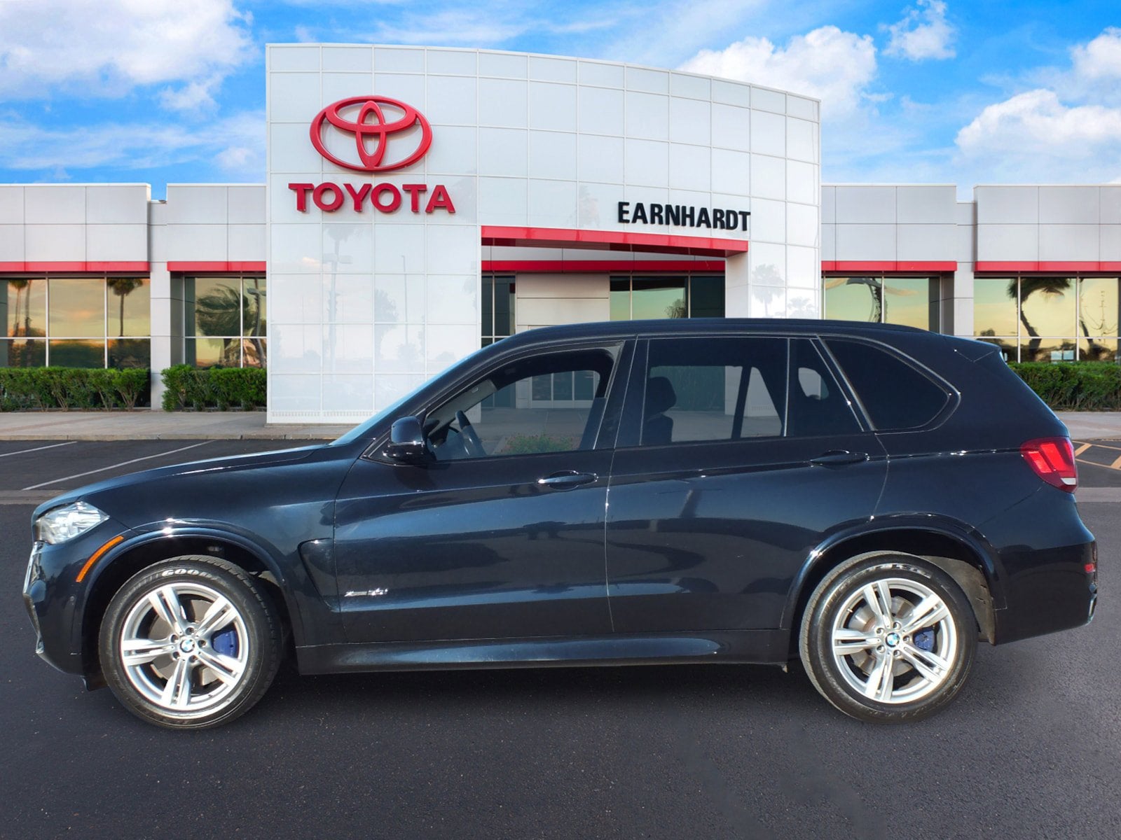 2015 BMW X5 xDrive50i AWD *SPORTY!*