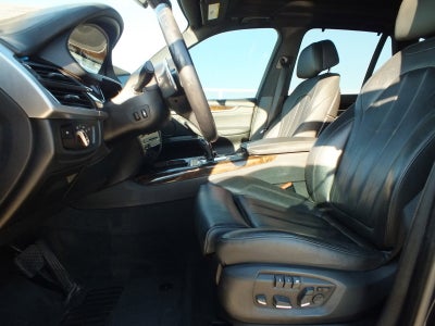 2015 BMW X5 xDrive50i AWD *SPORTY!*