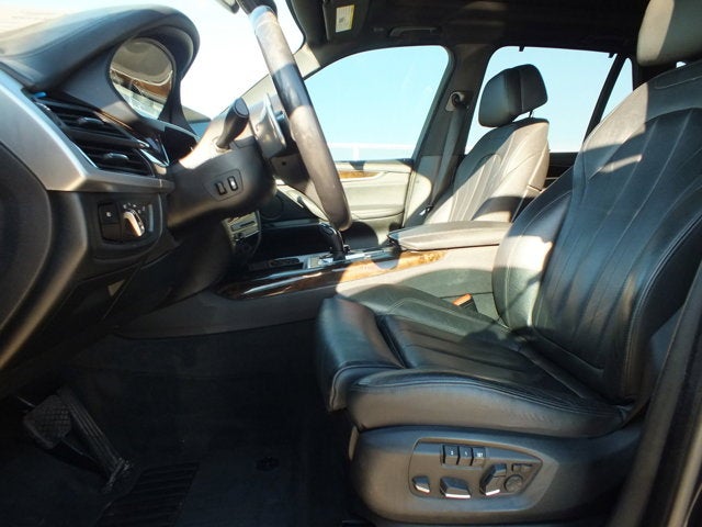 2015 BMW X5 xDrive50i AWD *SPORTY!*