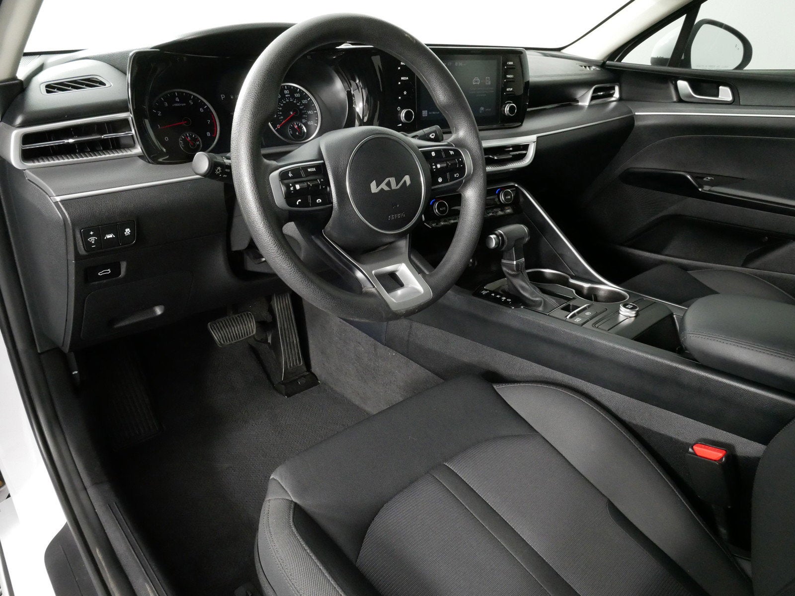 2023 Kia K5 LXS FWD *CLEAN CARFAX*