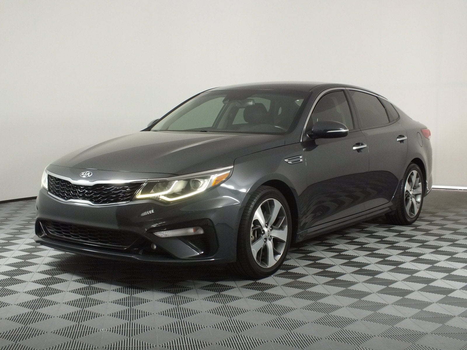 2019 Kia Optima S *RELIABLE DAILY DRIVER!*