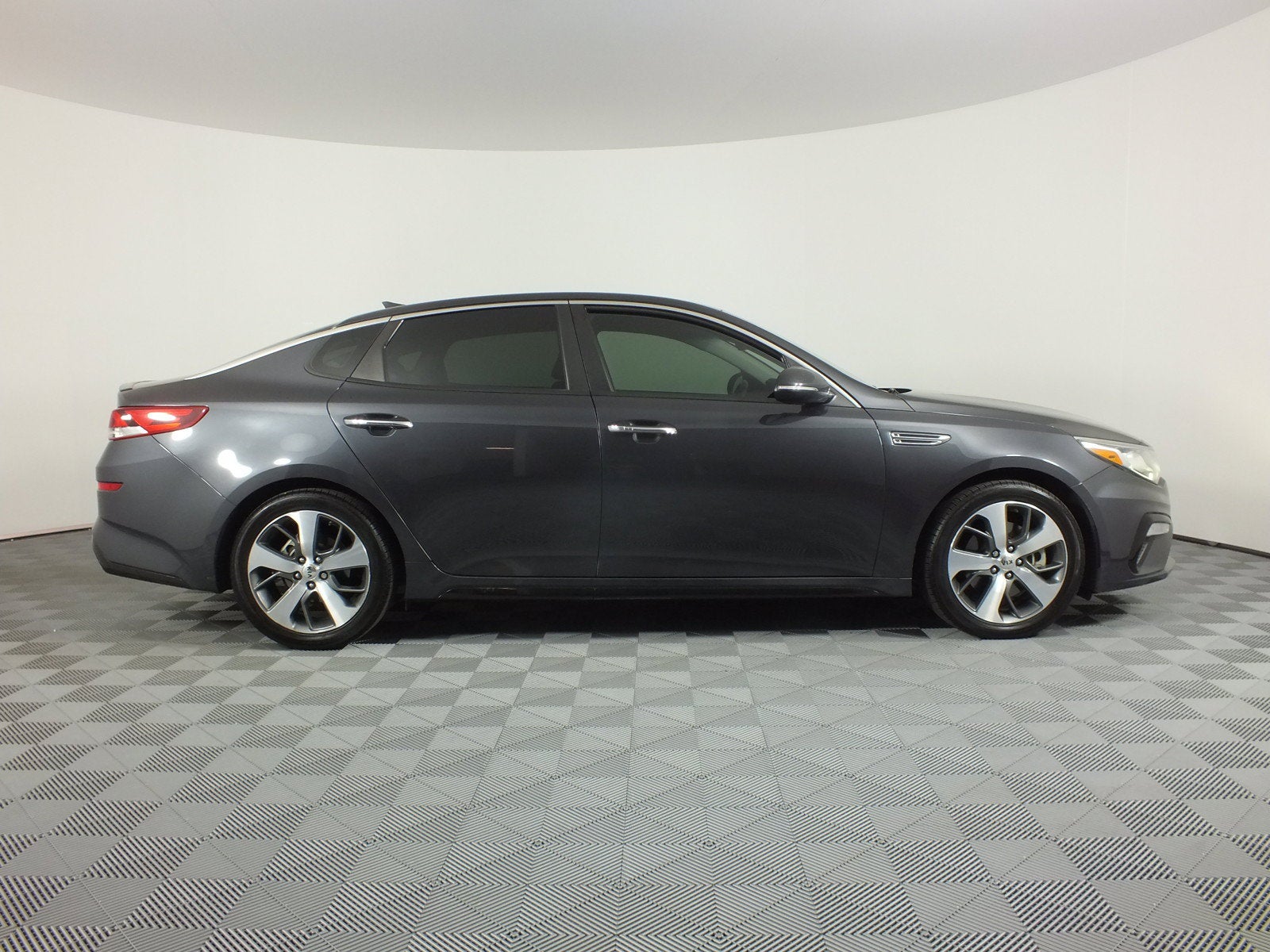 2019 Kia Optima S *RELIABLE DAILY DRIVER!*