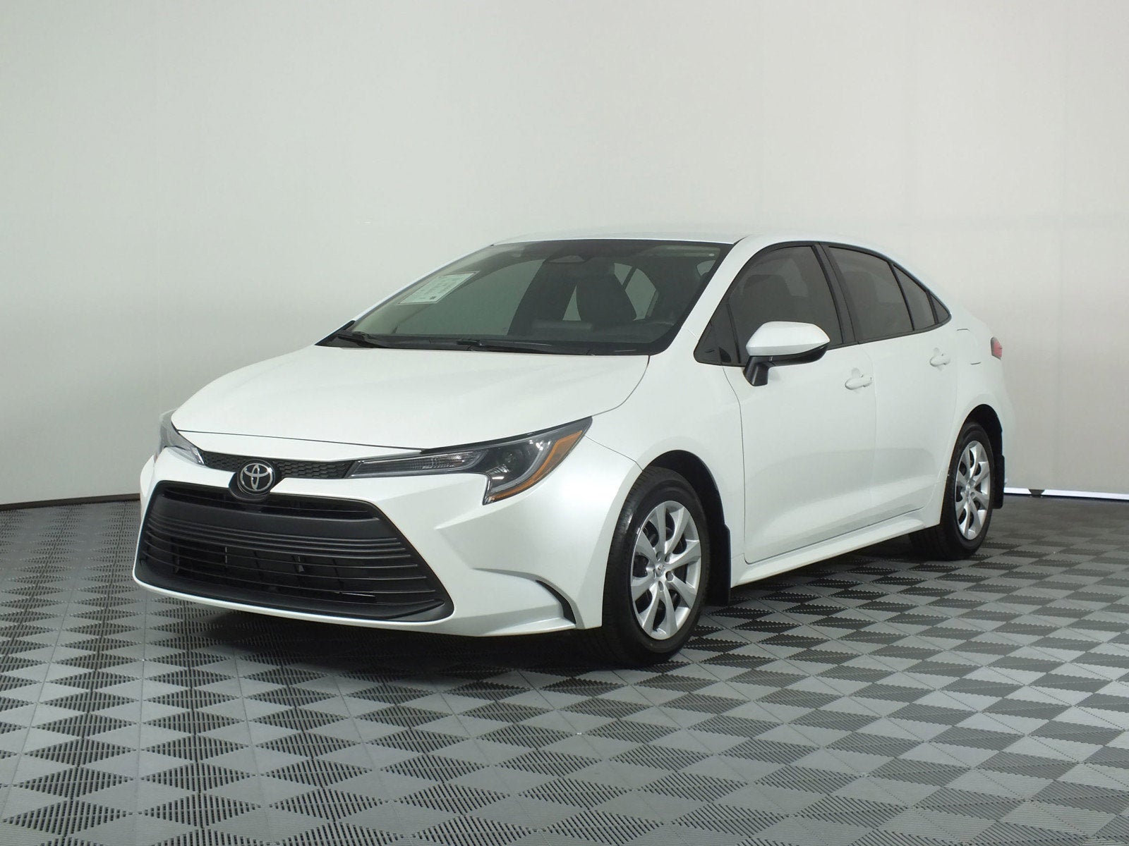 2026 Toyota Corolla LE *NEARLY BRAND NEW!*