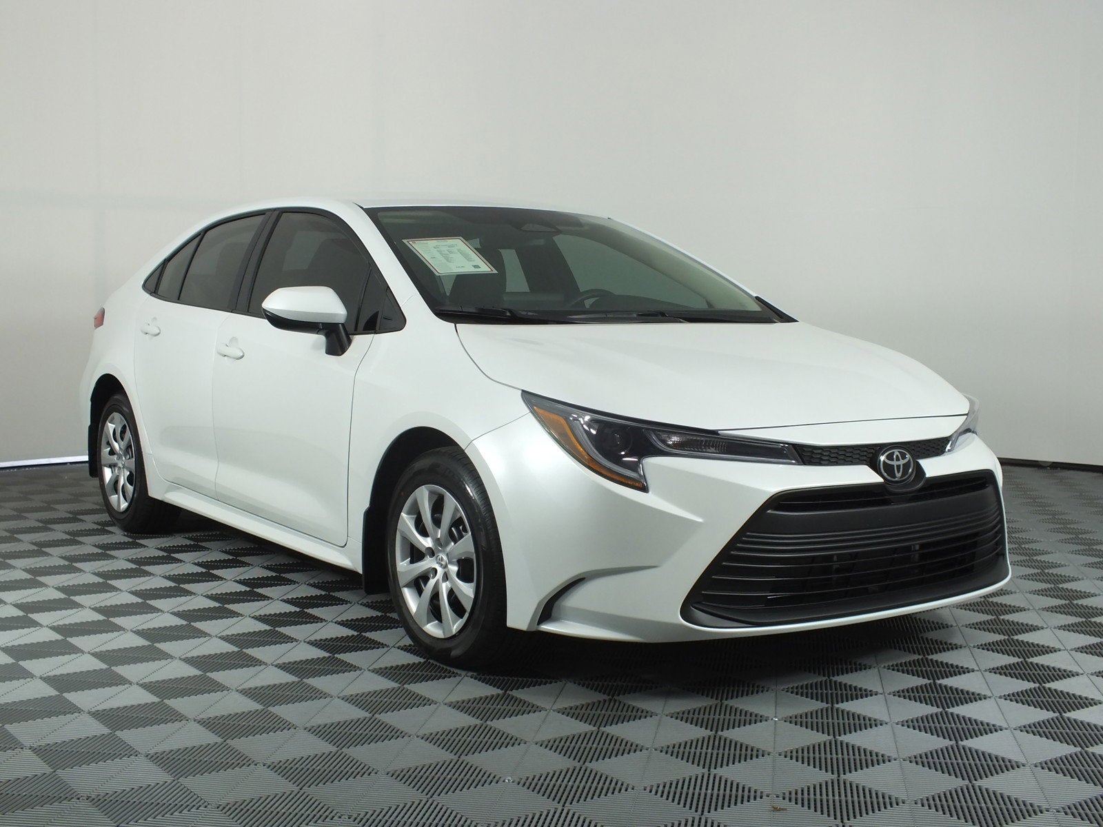 2026 Toyota Corolla LE *NEARLY BRAND NEW!*