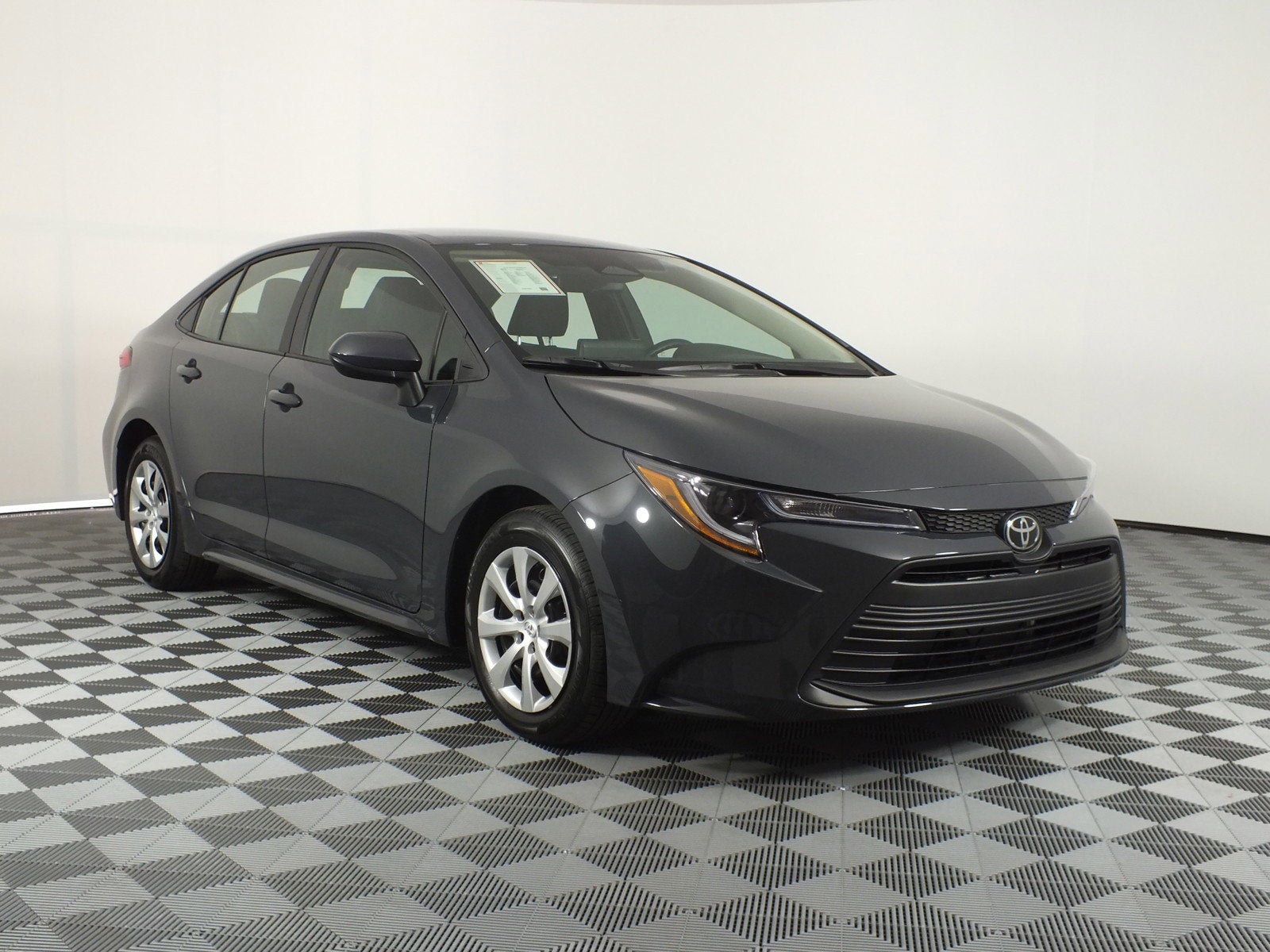2026 Toyota Corolla LE *SPORTY & LIKE NEW!*