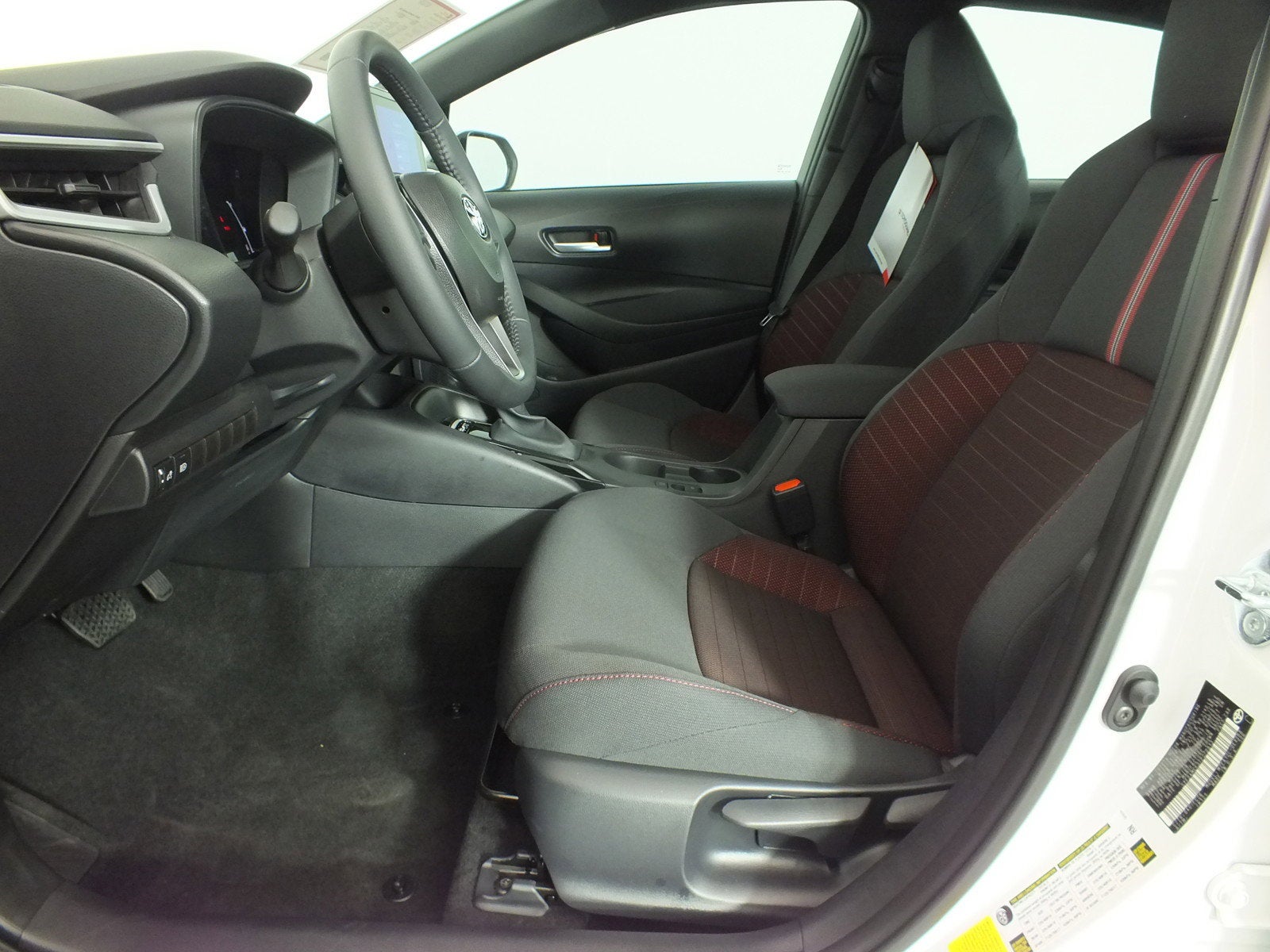 2026 Toyota Corolla SE *LOW MILES! NEARLY NEW!*