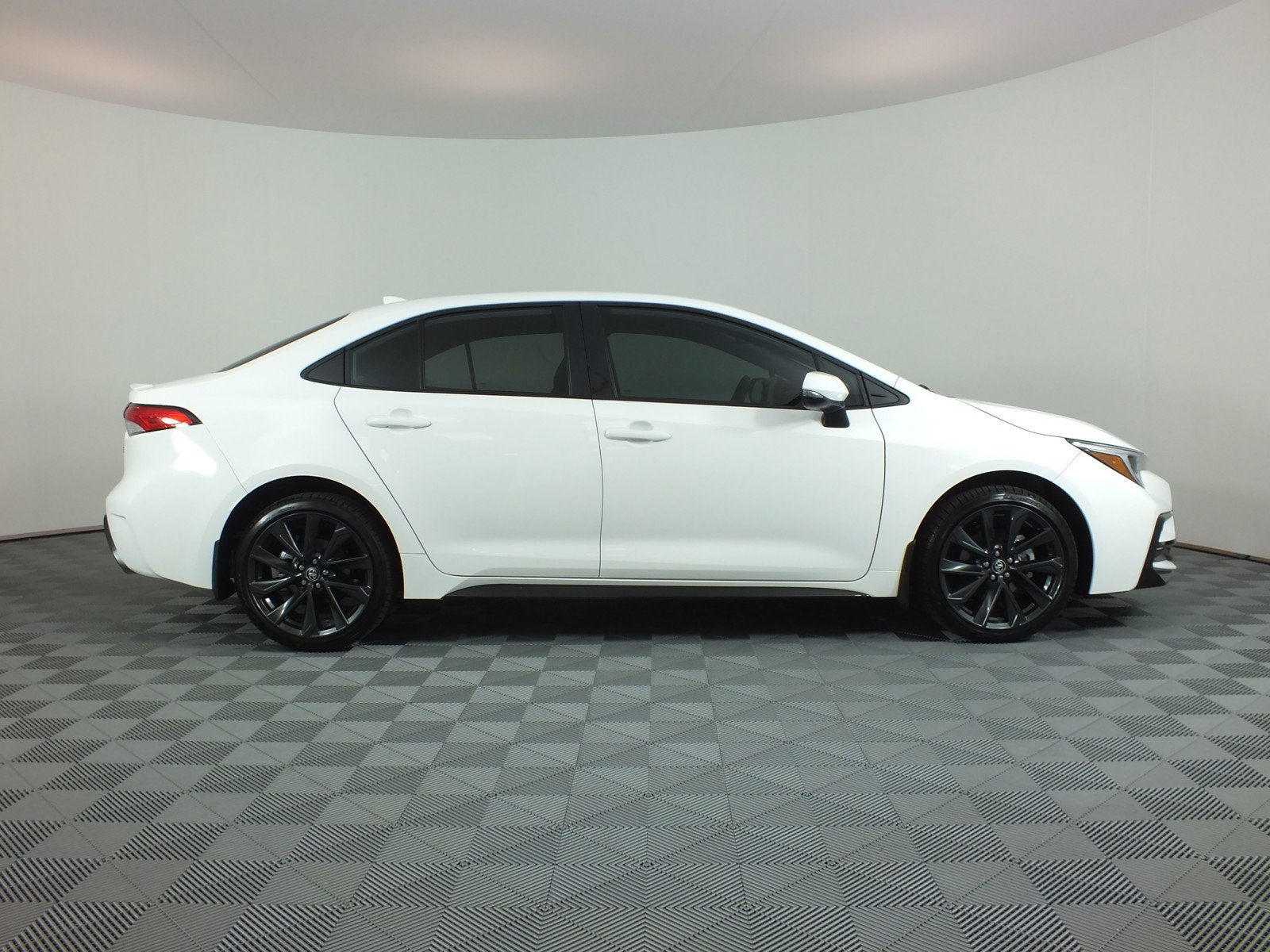 2026 Toyota Corolla SE *LOW MILES! NEARLY NEW!*