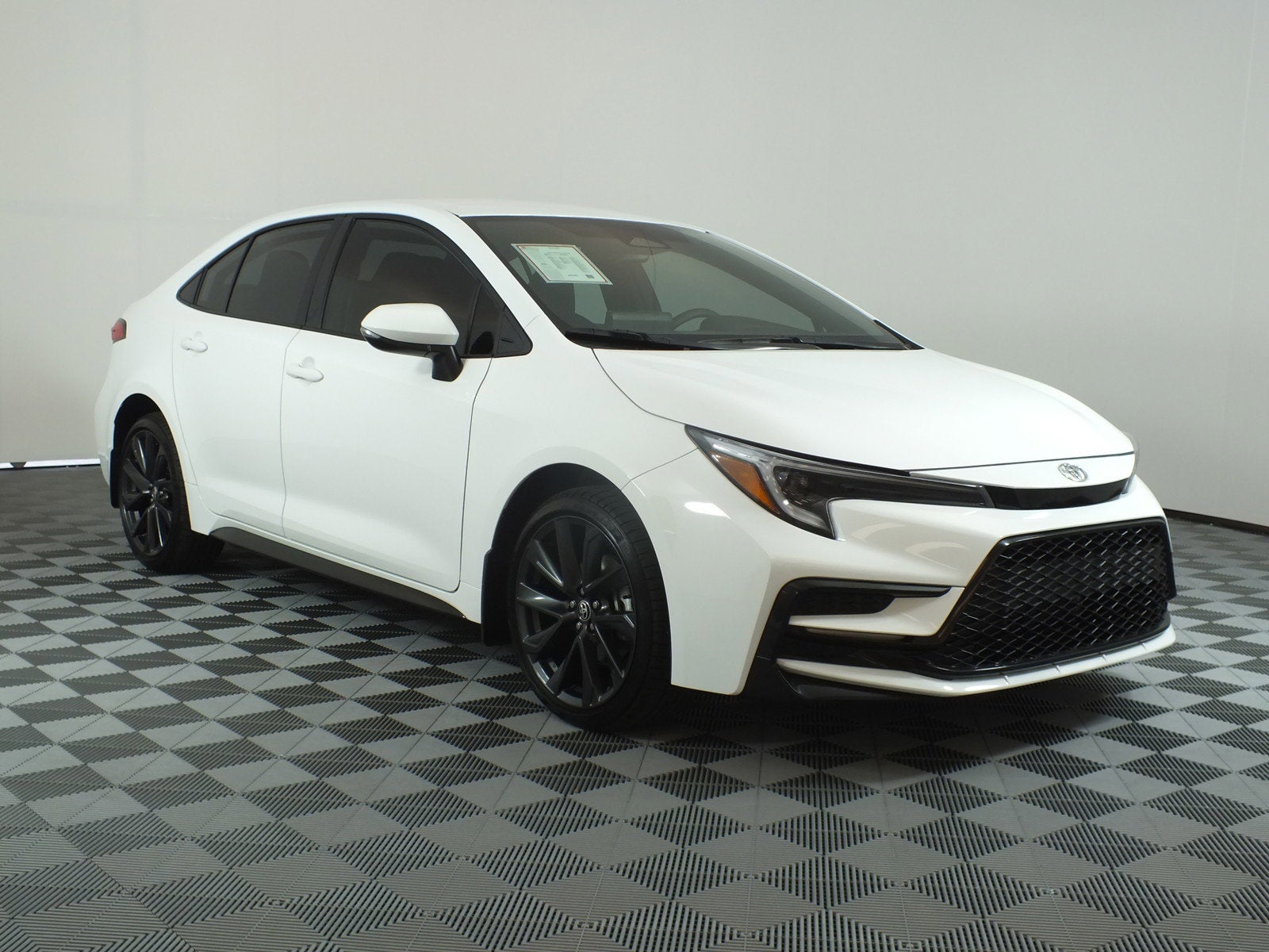 2026 Toyota Corolla SE *LOW MILES! NEARLY NEW!*