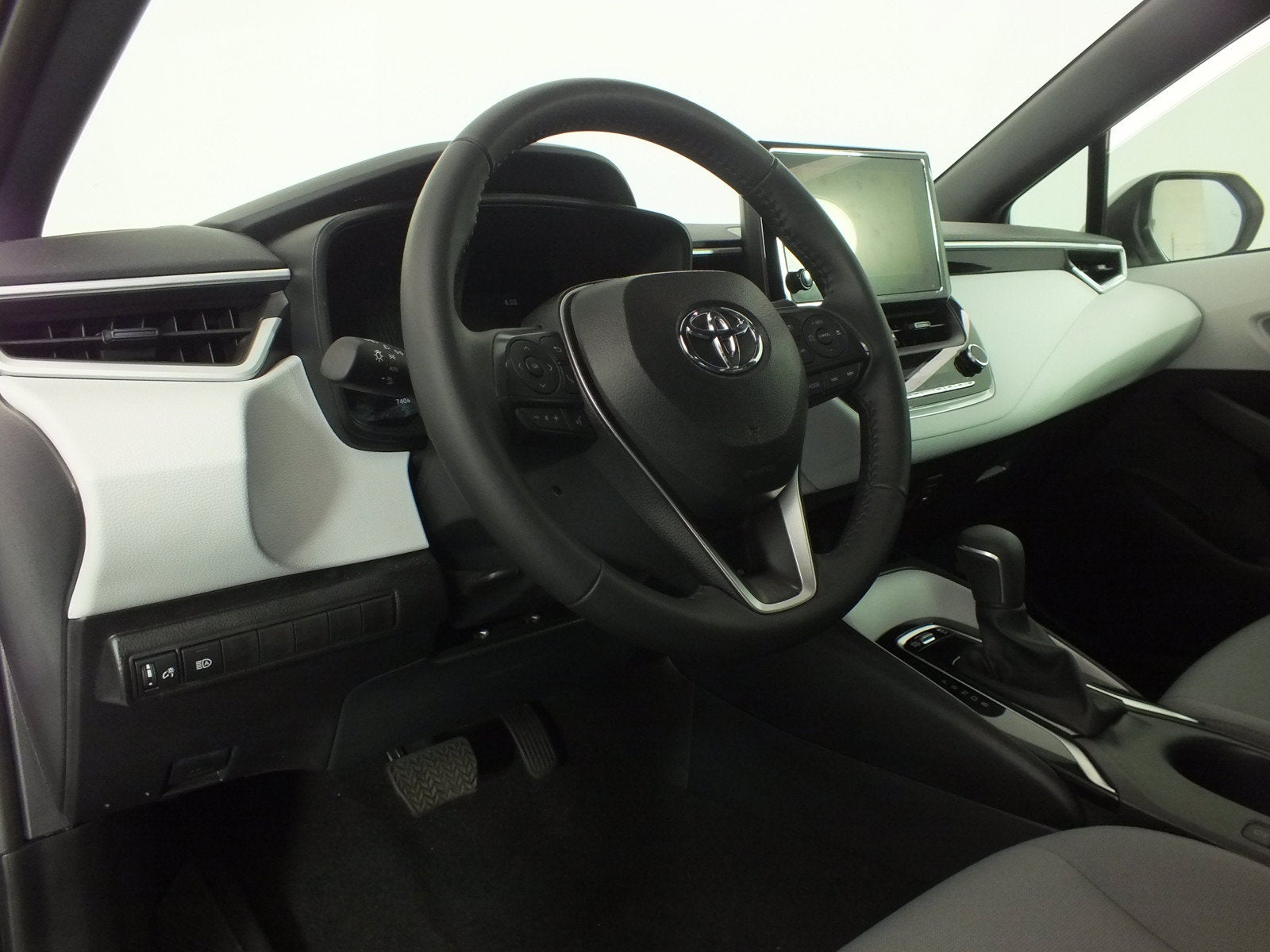 2026 Toyota Corolla SE *1-OWNER! ONLY 7K MILES!*