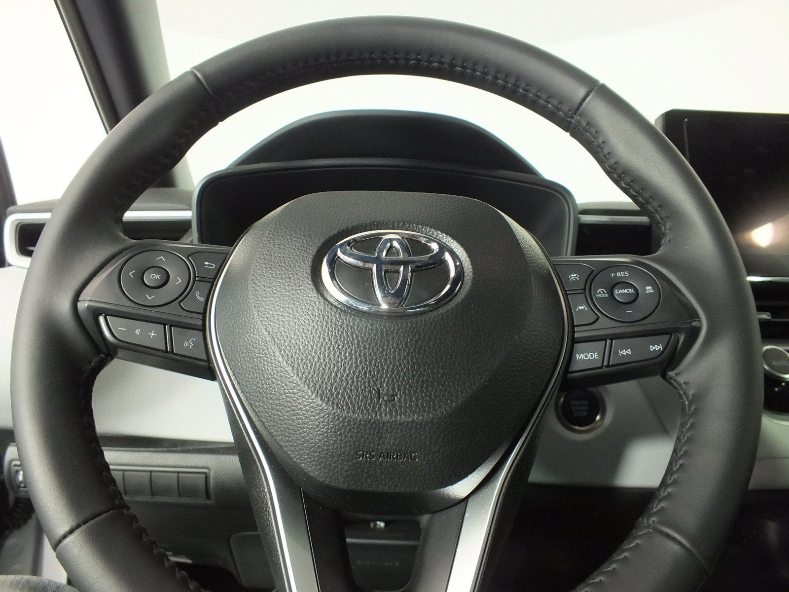 2026 Toyota Corolla SE *1-OWNER! ONLY 7K MILES!*