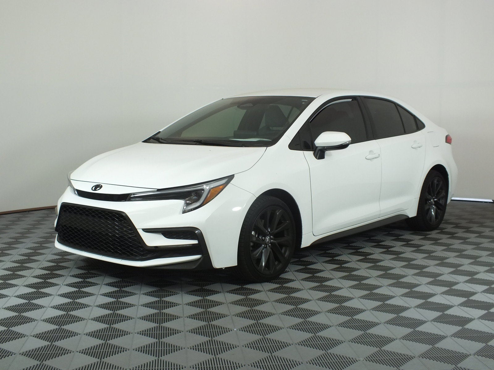 2026 Toyota Corolla SE *1-OWNER! ONLY 7K MILES!*