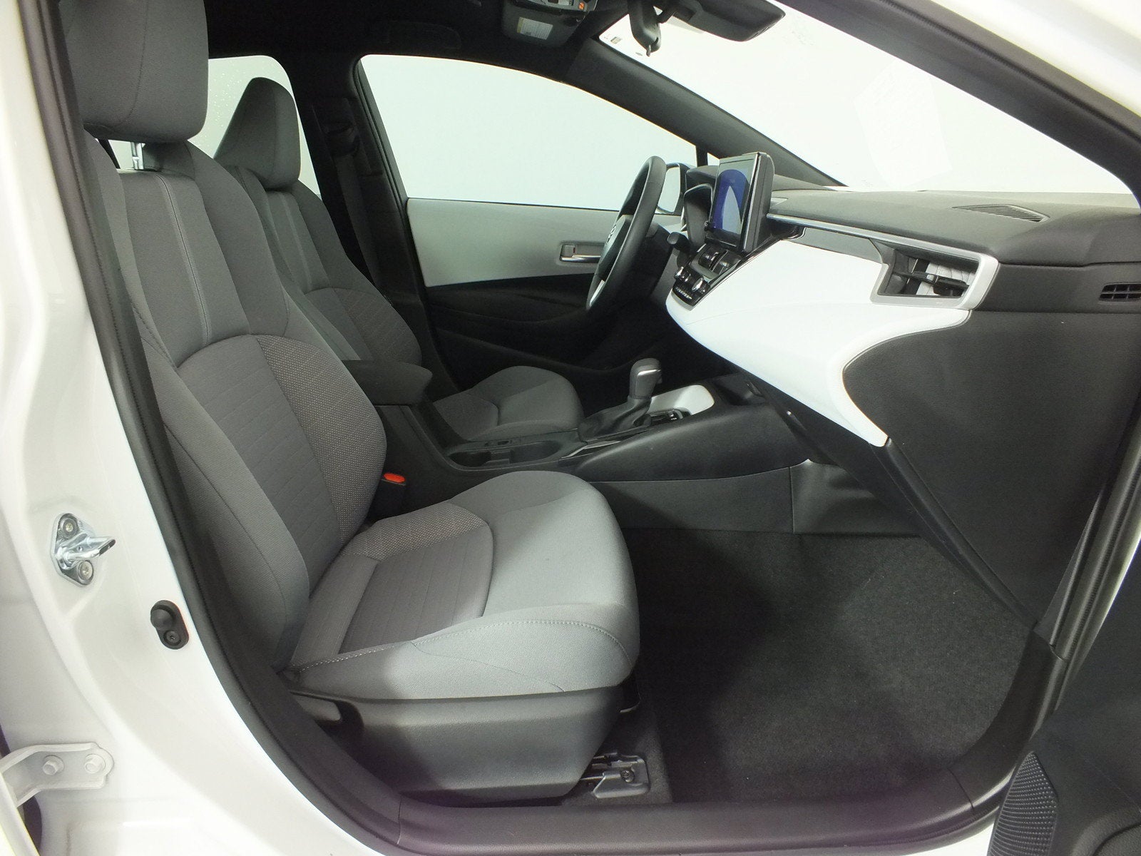 2026 Toyota Corolla SE *1-OWNER! ONLY 7K MILES!*