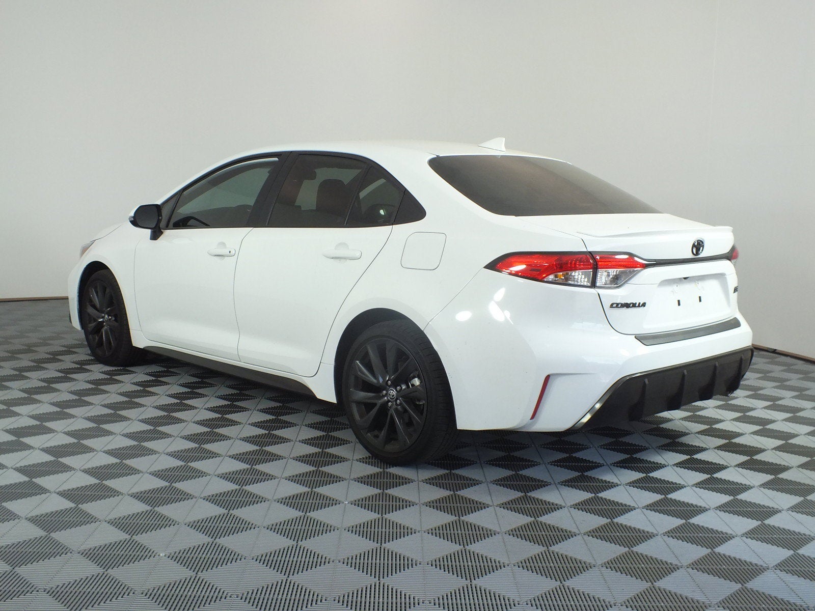 2026 Toyota Corolla SE *1-OWNER! ONLY 7K MILES!*