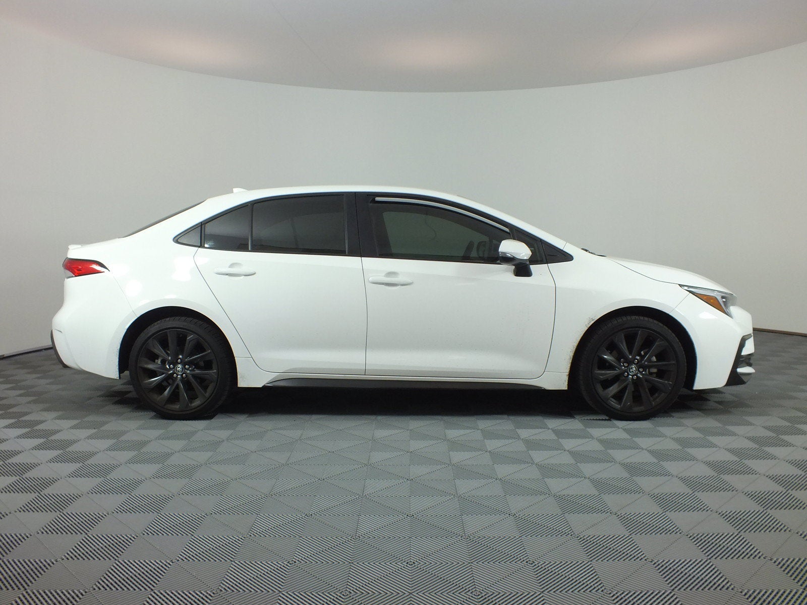 2026 Toyota Corolla SE *1-OWNER! ONLY 7K MILES!*