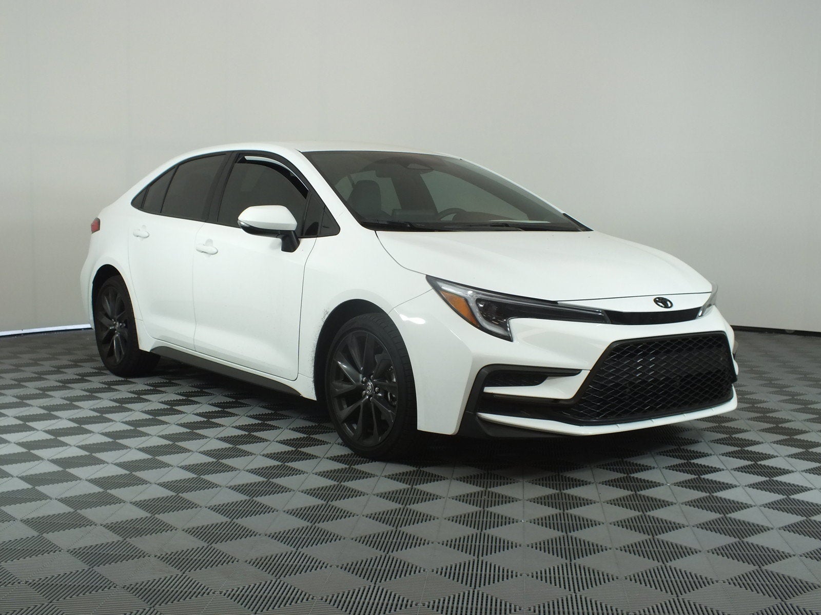 2026 Toyota Corolla SE *1-OWNER! ONLY 7K MILES!*