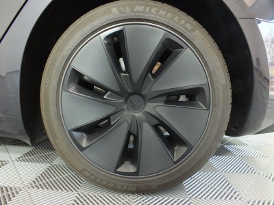 2025 Tesla Model 3 Long Range *1-OWNER*