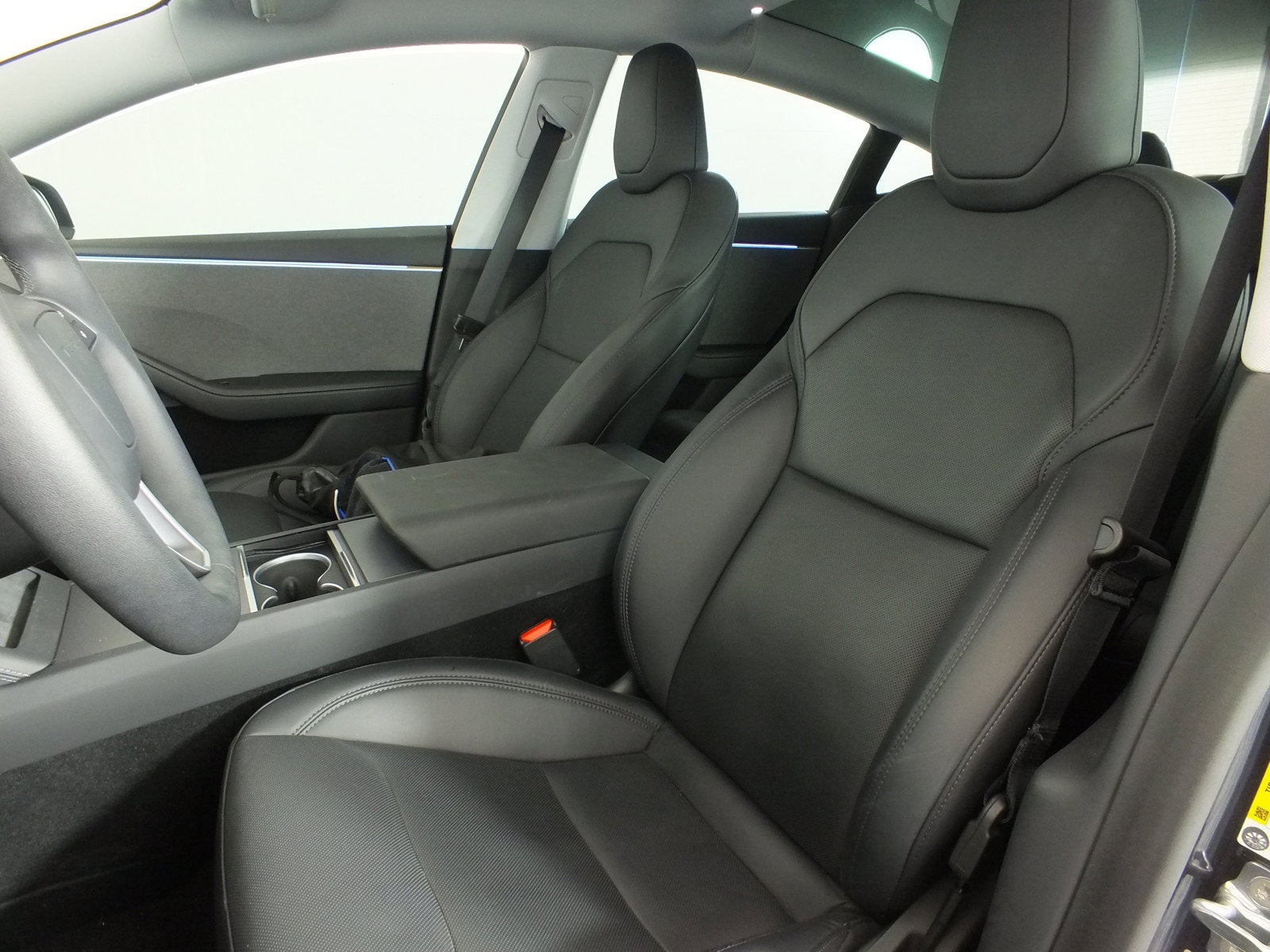 2025 Tesla Model 3 Long Range *1-OWNER*