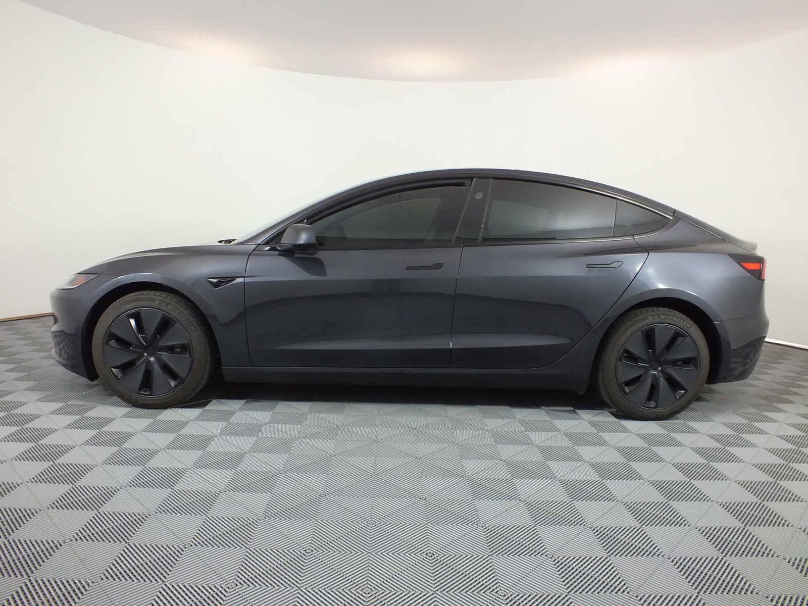2025 Tesla Model 3 Long Range *1-OWNER*