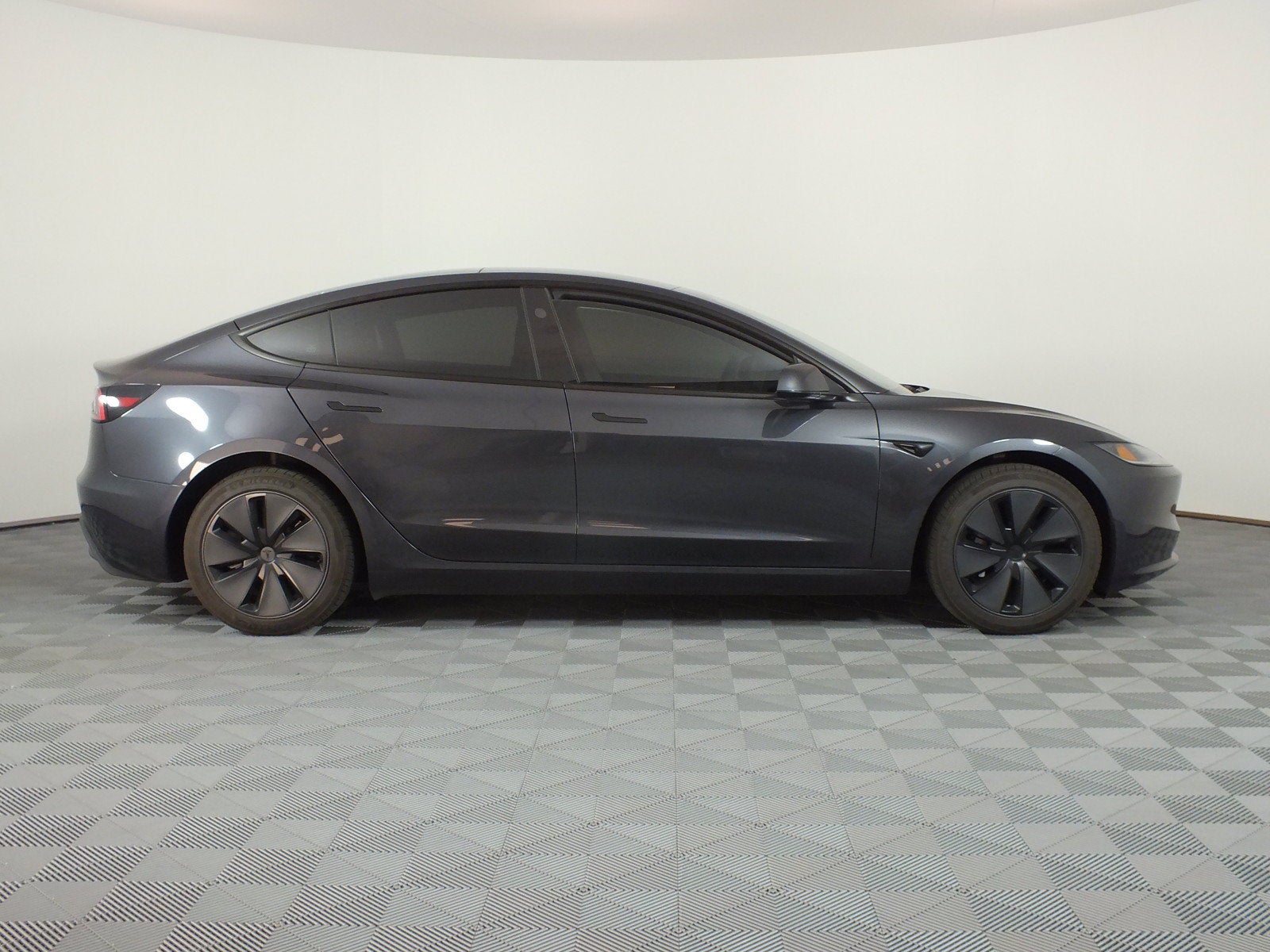 2025 Tesla Model 3 Long Range *1-OWNER*